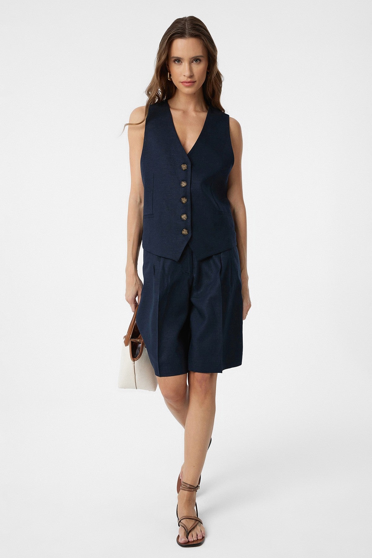 Antioch Women's Bermuda Shorts with Linen Blend