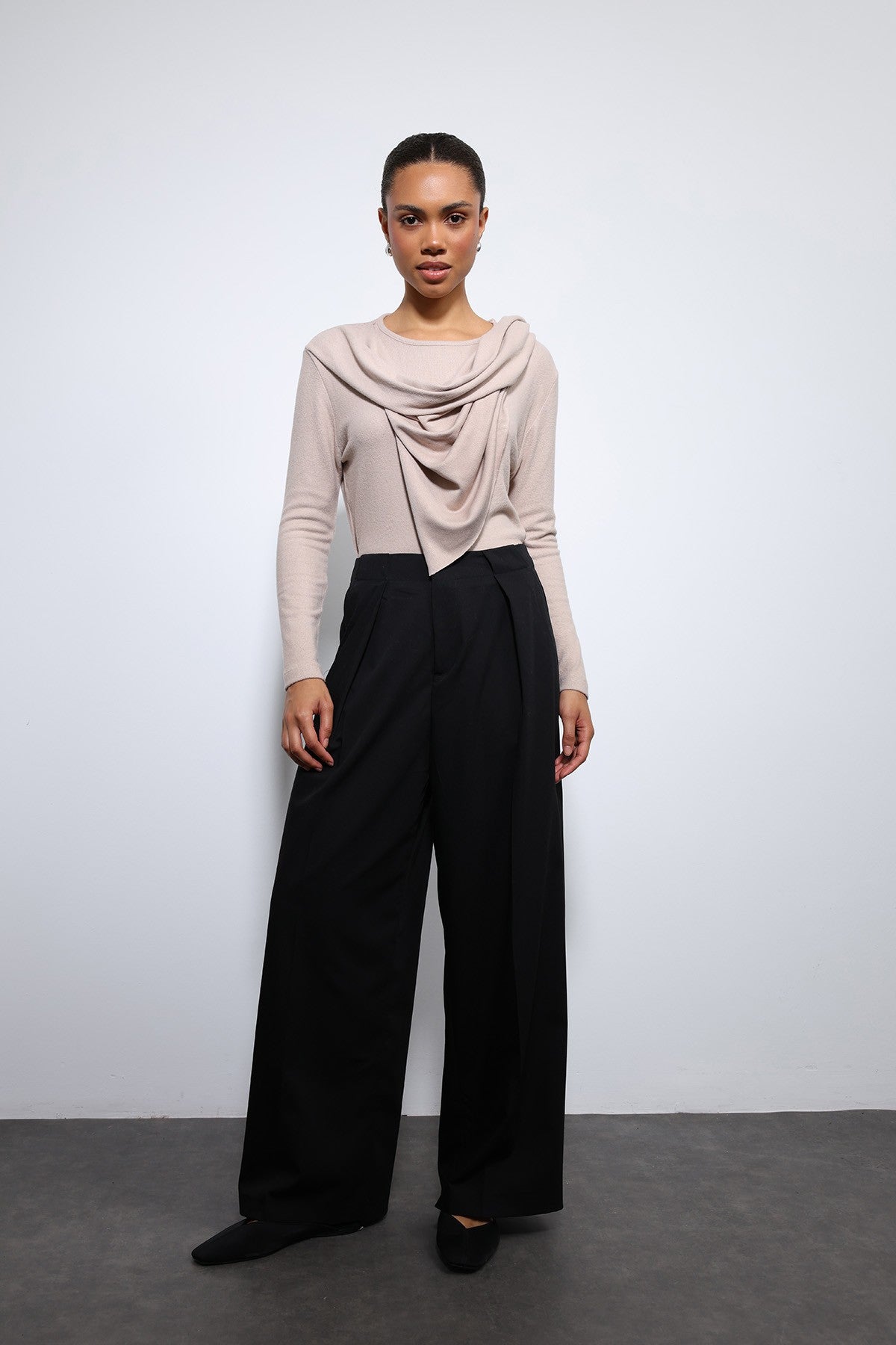 Antioch Pleated Wide-Leg Women's Pants