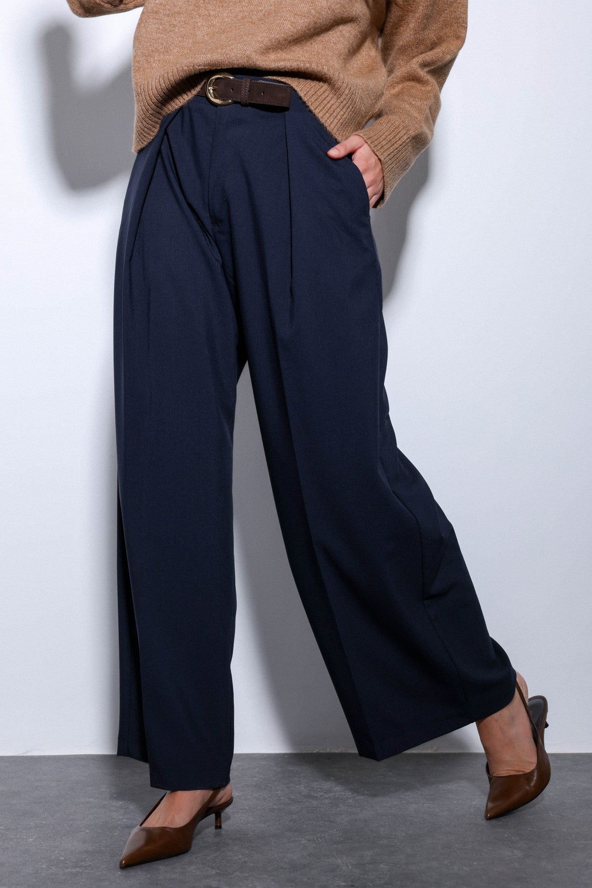 Antioch Pleated Wide-Leg Women's Pants