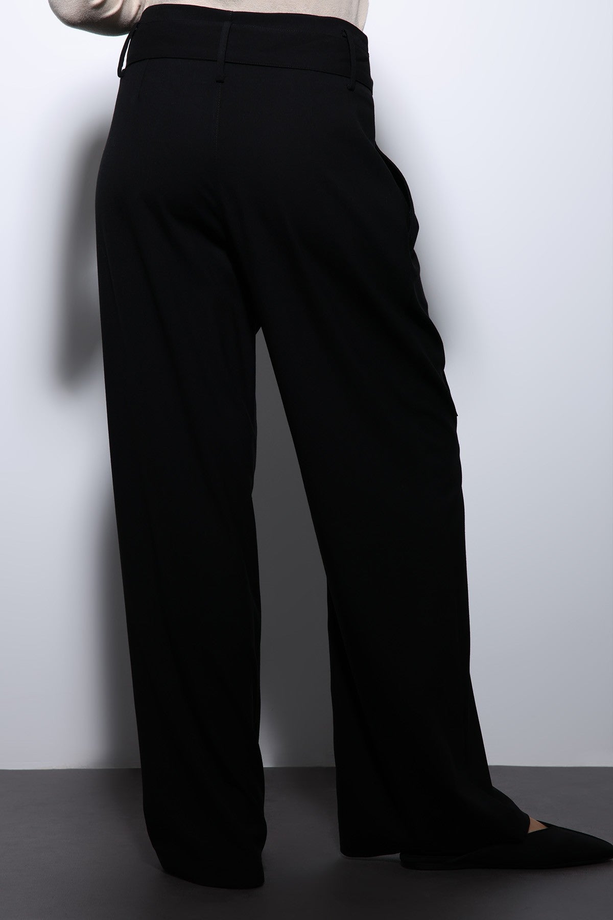 Antioch Arched-Waist Pleated Wide-Leg Women's Pants