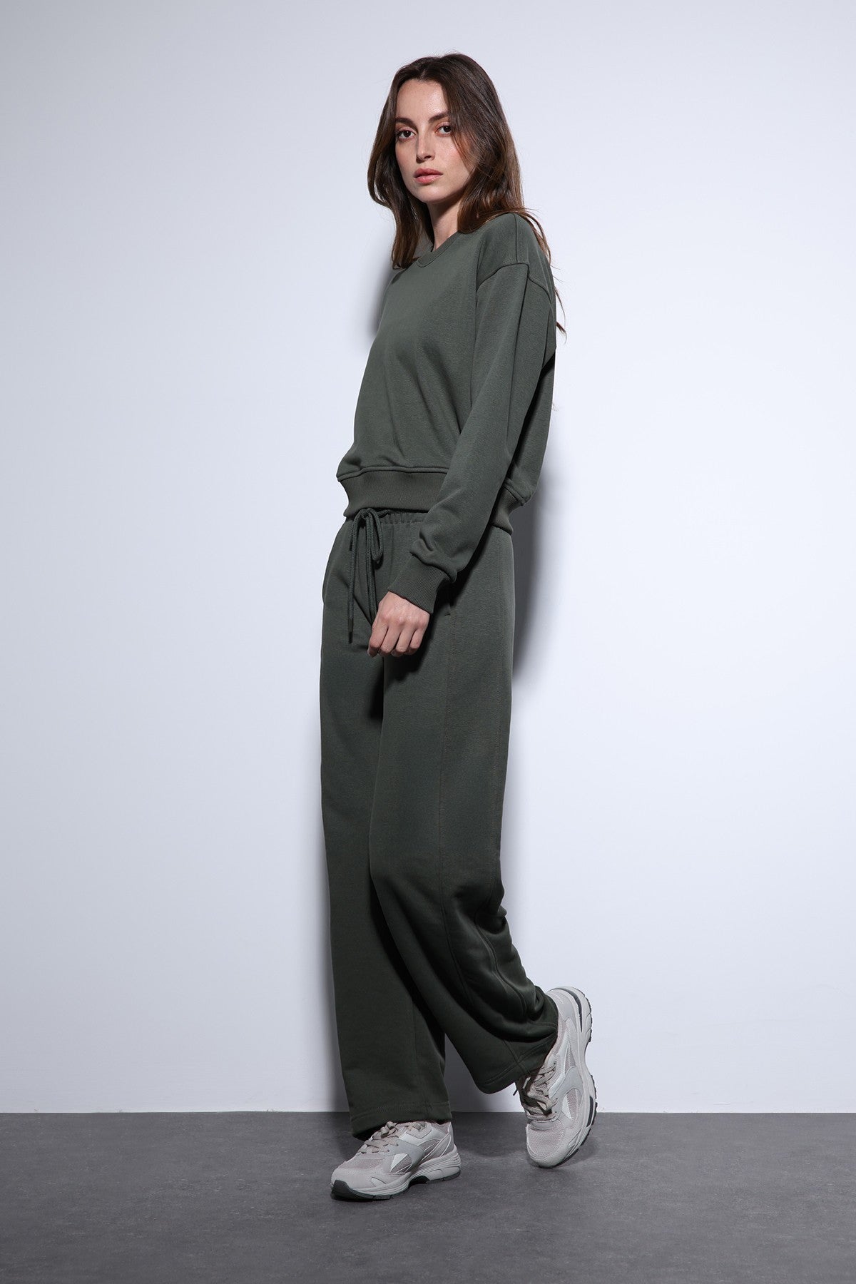 Antioch Basic Straight-Leg Women's Sweatpants