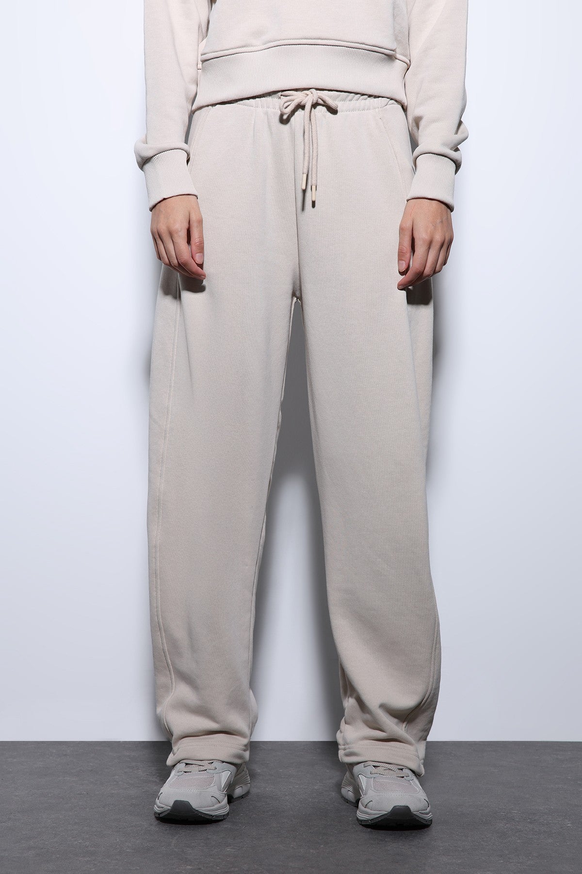 Antioch Basic Straight-Leg Women's Sweatpants