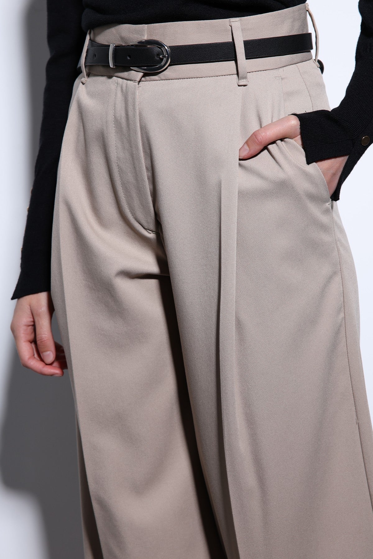 Antioch Wide-Leg Women's Pants