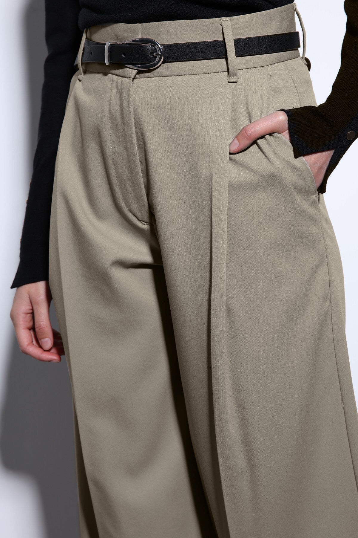 Antioch Wide-Leg Women's Pants