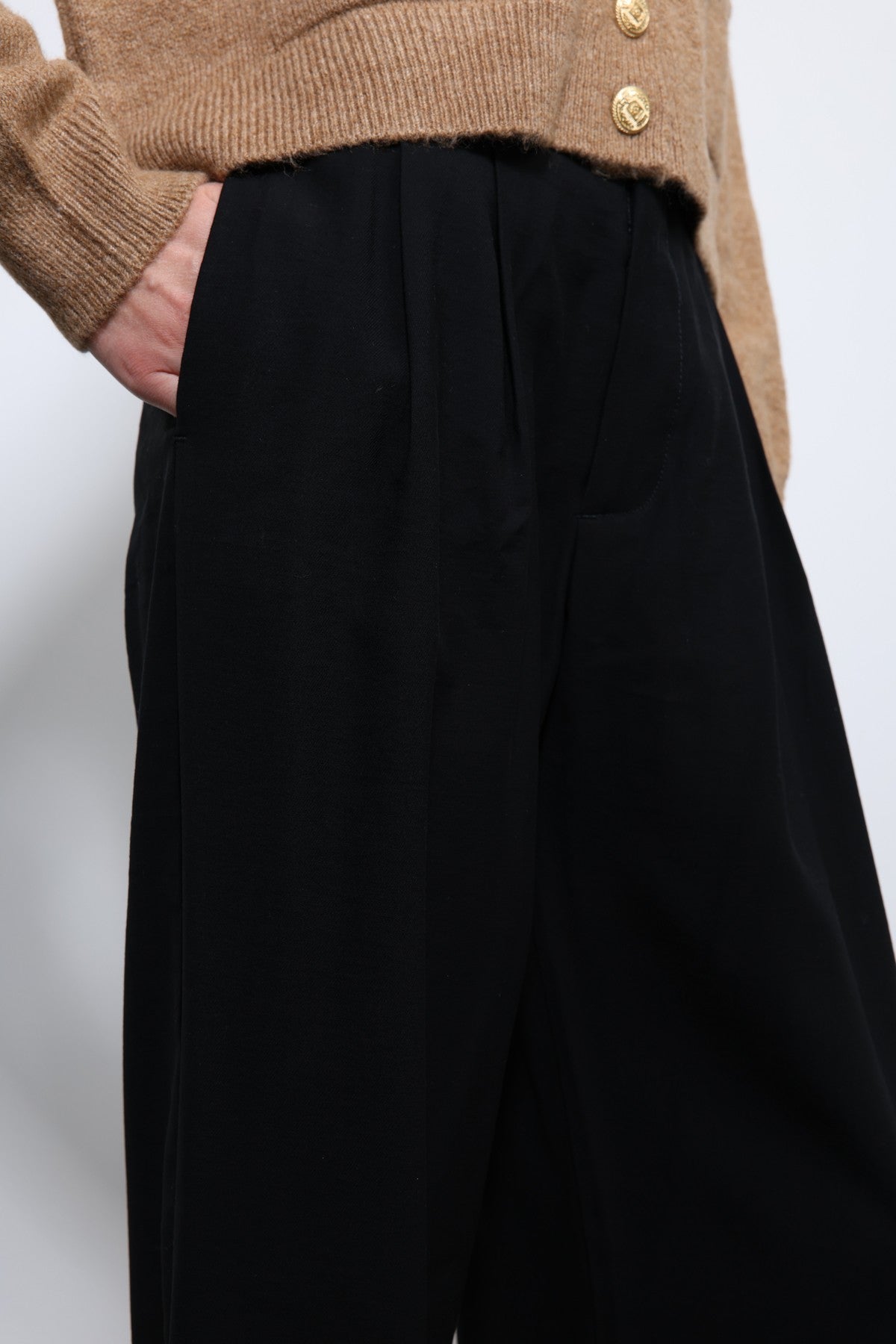 Women's Pleated Pants with Elastic Waistband