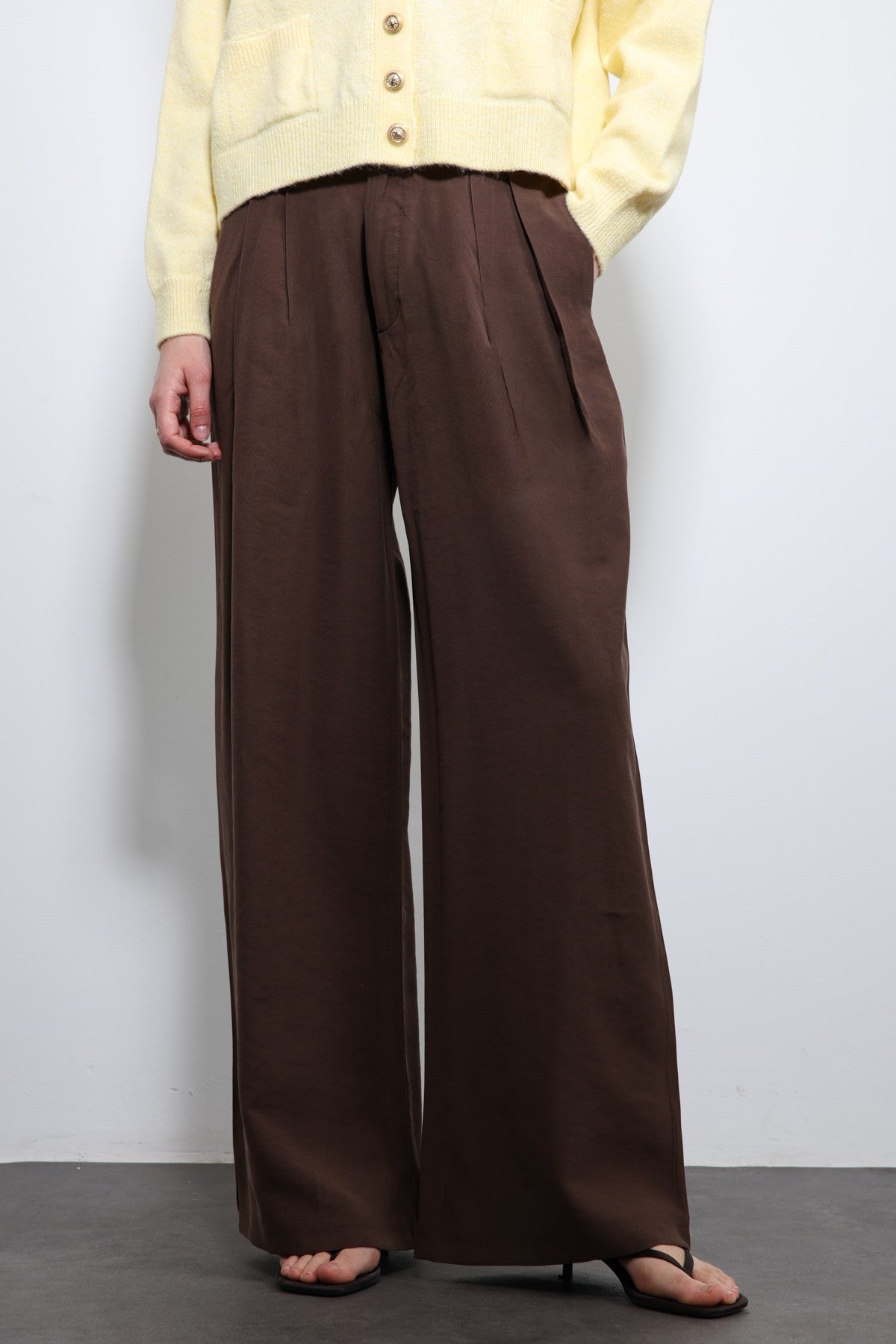 Women's Pleated Pants with Elastic Waistband