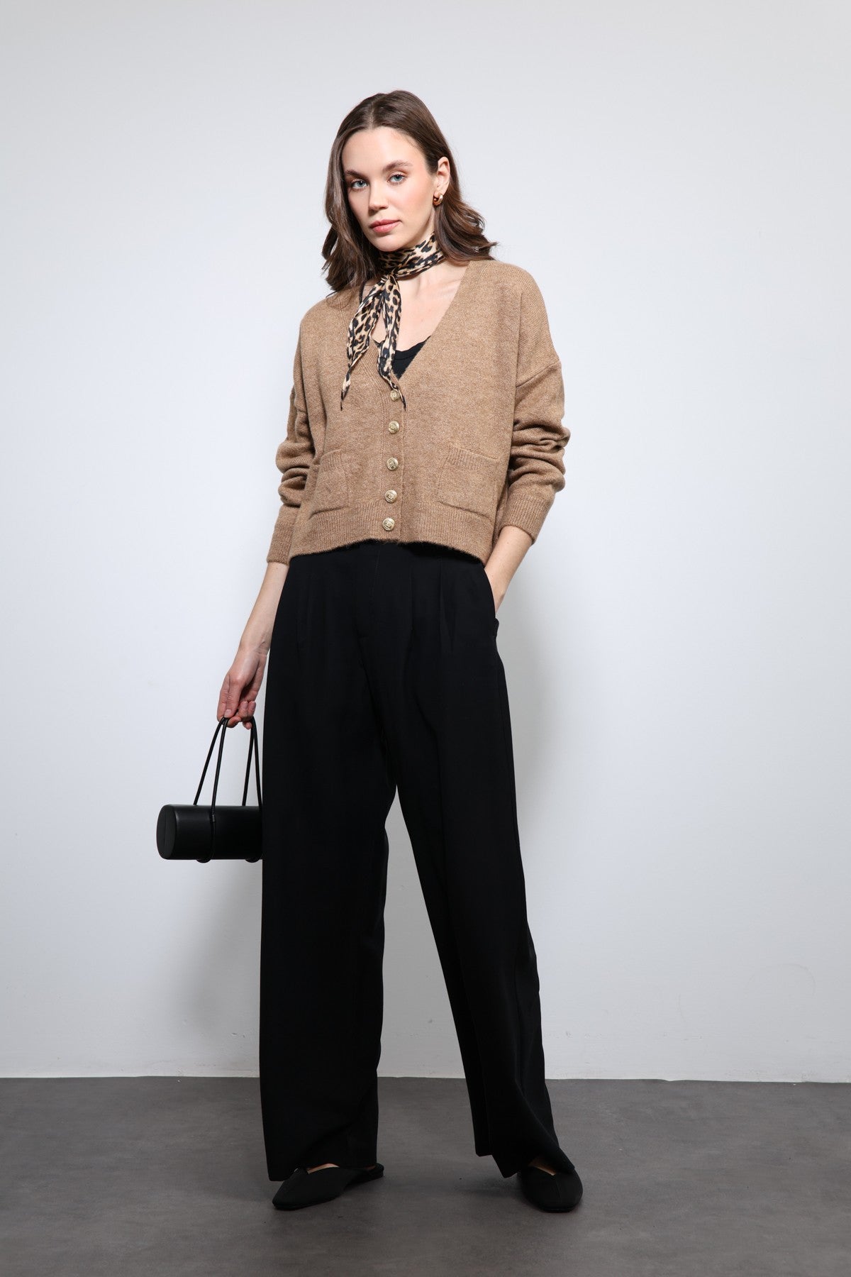 Women's Pleated Pants with Elastic Waistband
