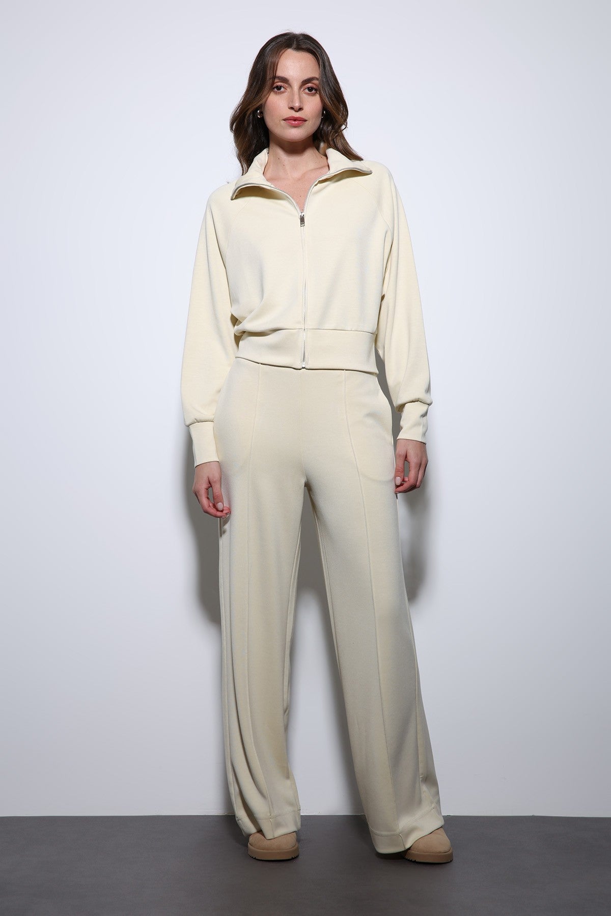 Antioch Women's Zipper Sweatsuit Set