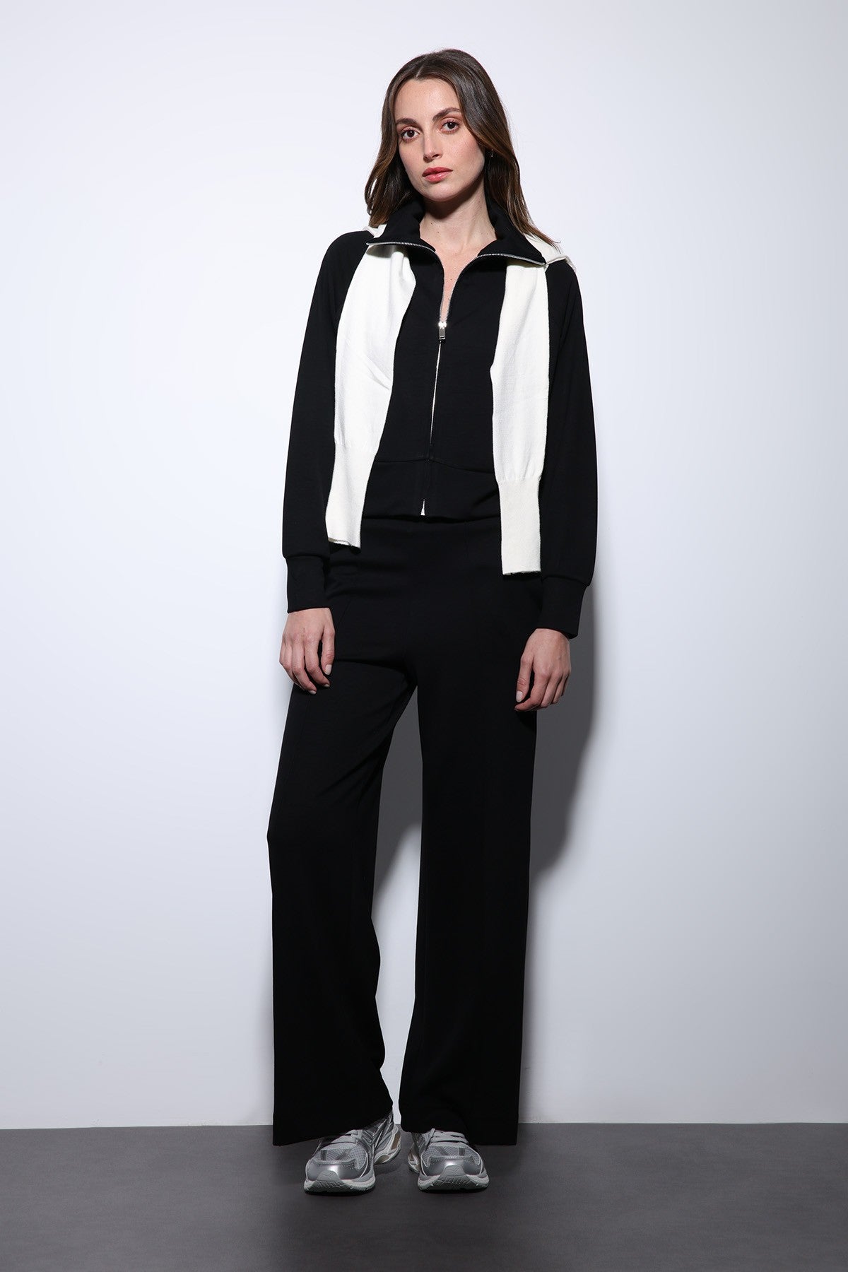 Antioch Women's Zipper Sweatsuit Set