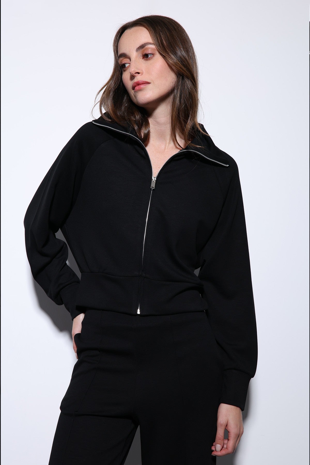Antioch Women's Zipper Sweatsuit Set