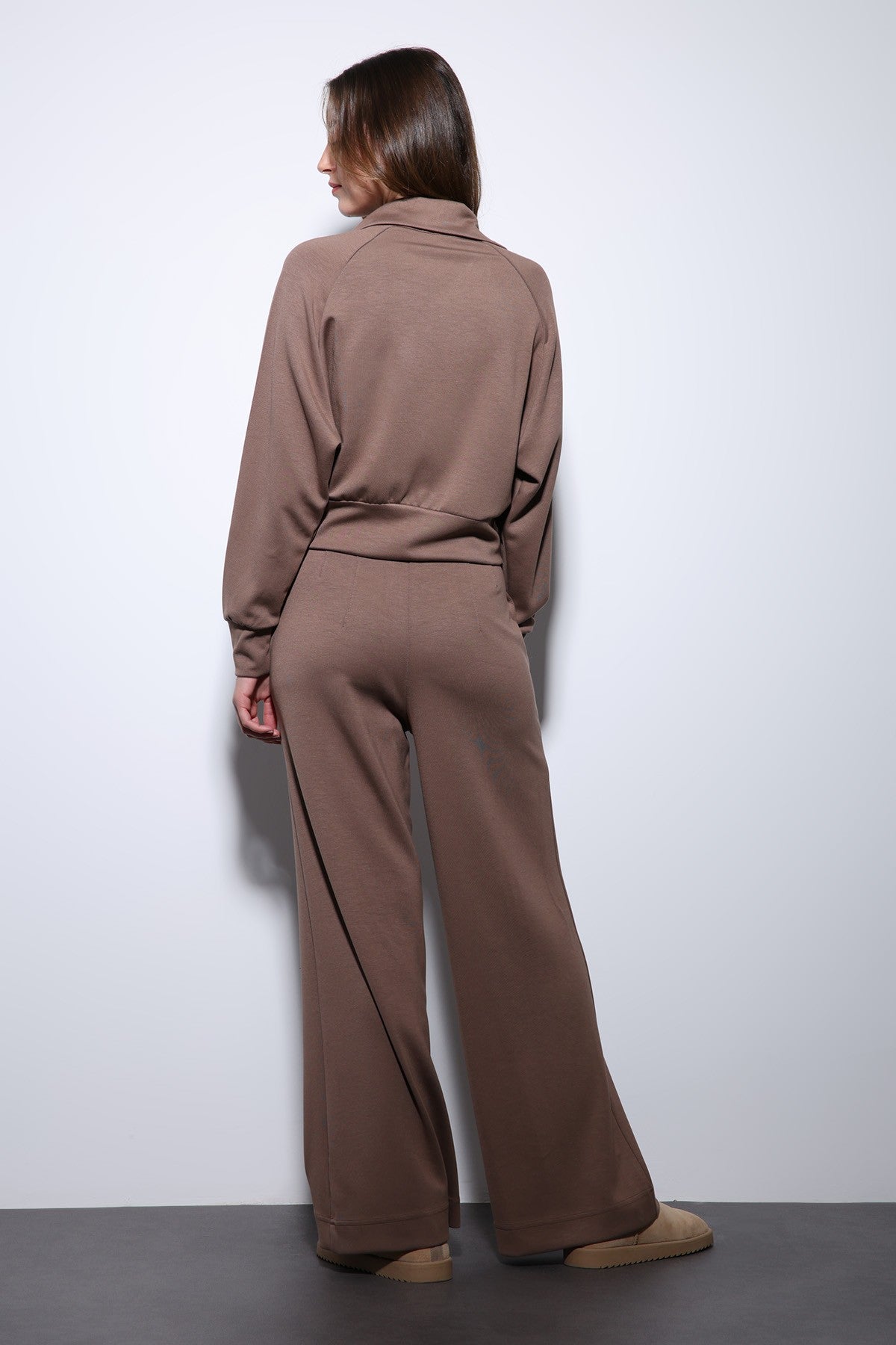 Antioch Women's Zipper Sweatsuit Set