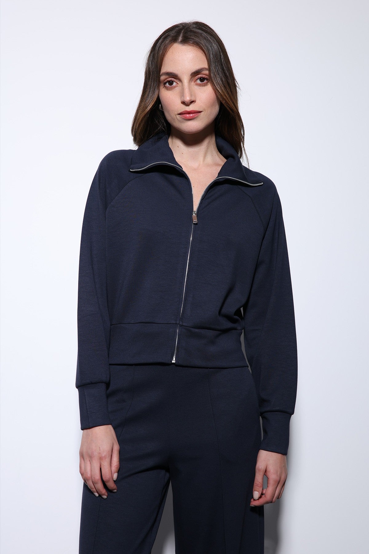 Antioch Women's Zipper Sweatsuit Set