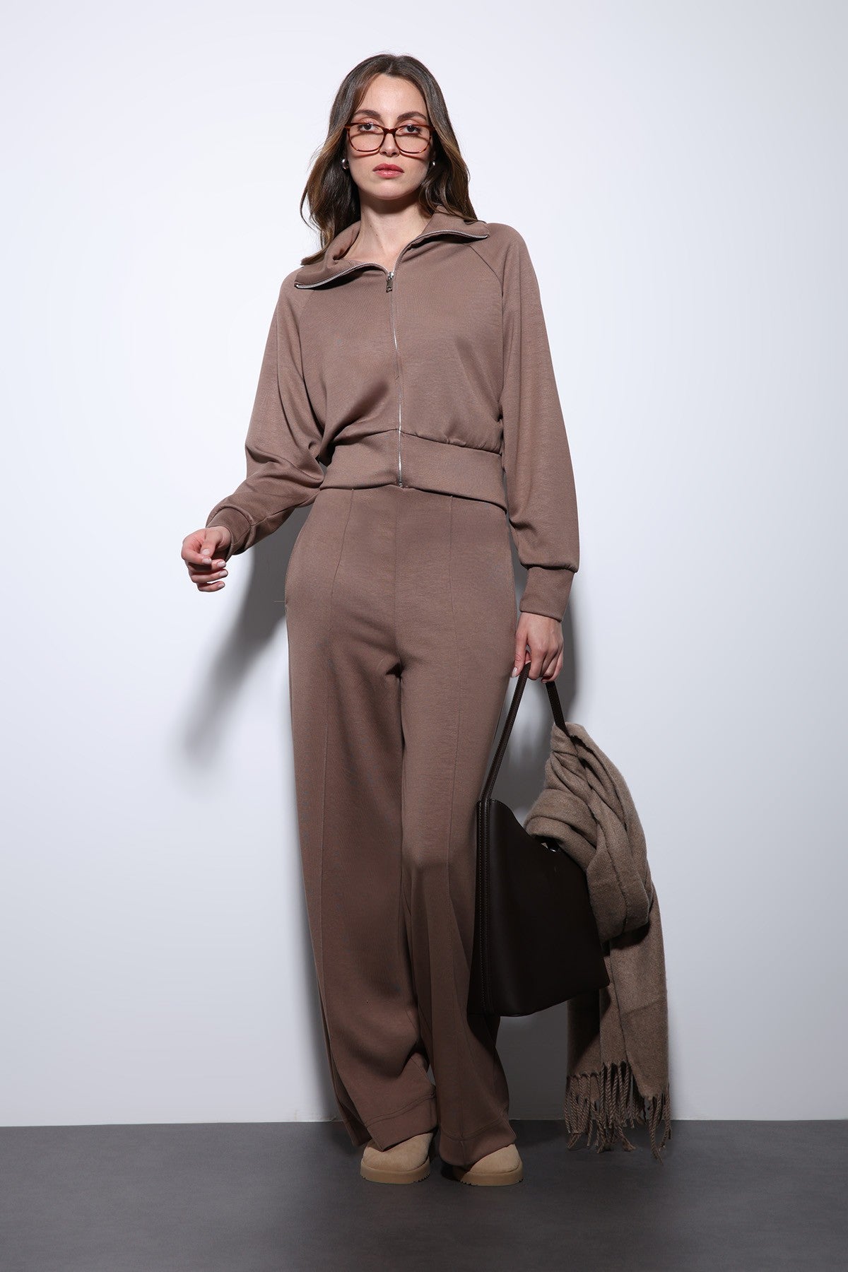 Antioch Women's Zipper Sweatsuit Set