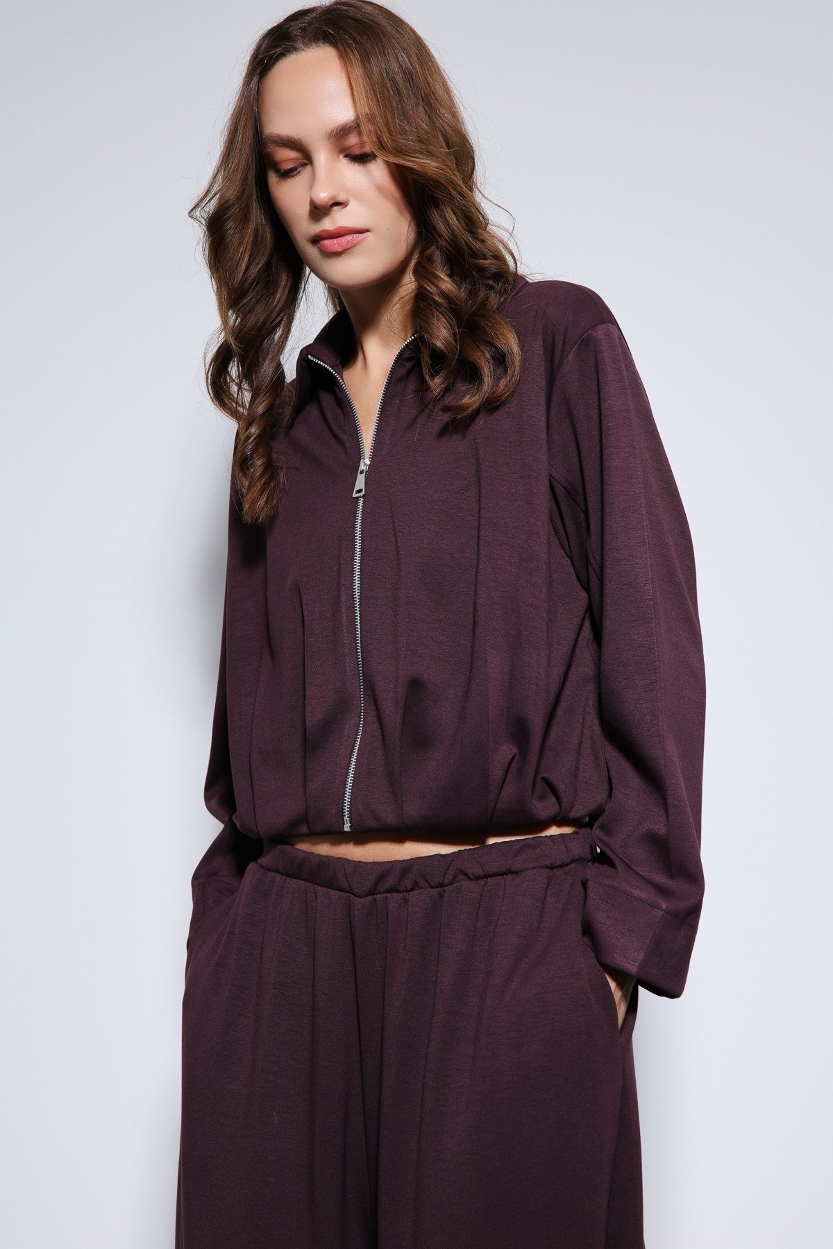 Oversized Jacket and Elastic-Cuffed Sweatpants Set