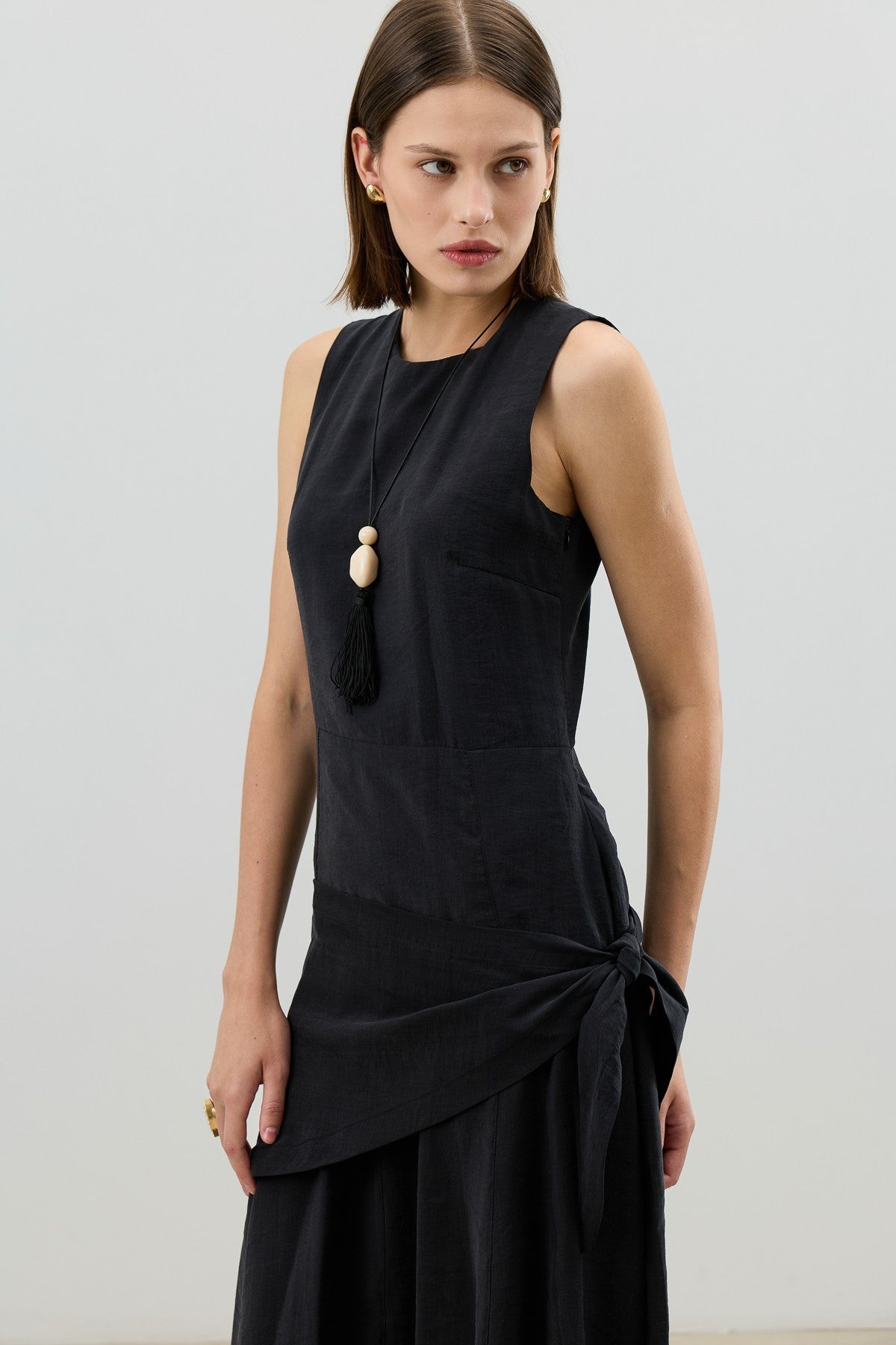 Women's Dress with a Belt Detail in an Antioch Lyocell Blend