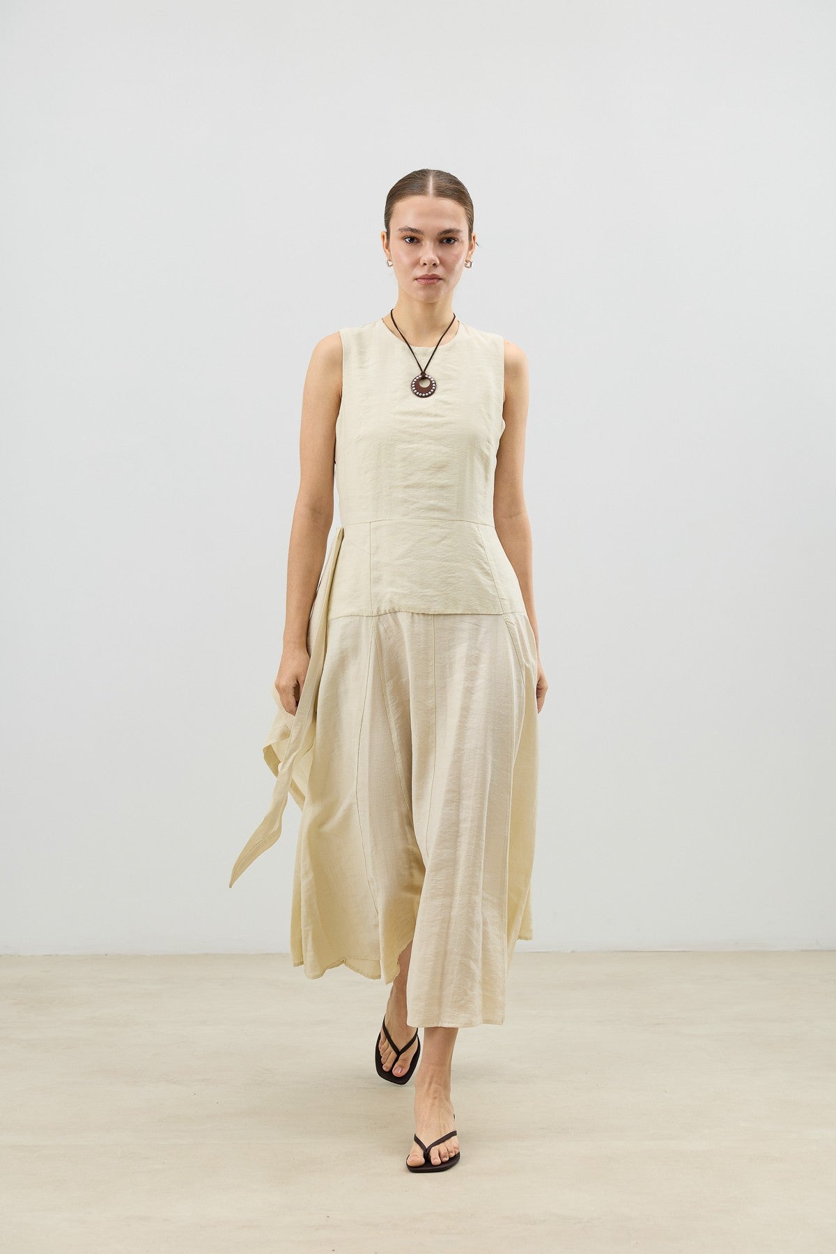 Women's Dress with a Belt Detail in an Antioch Lyocell Blend