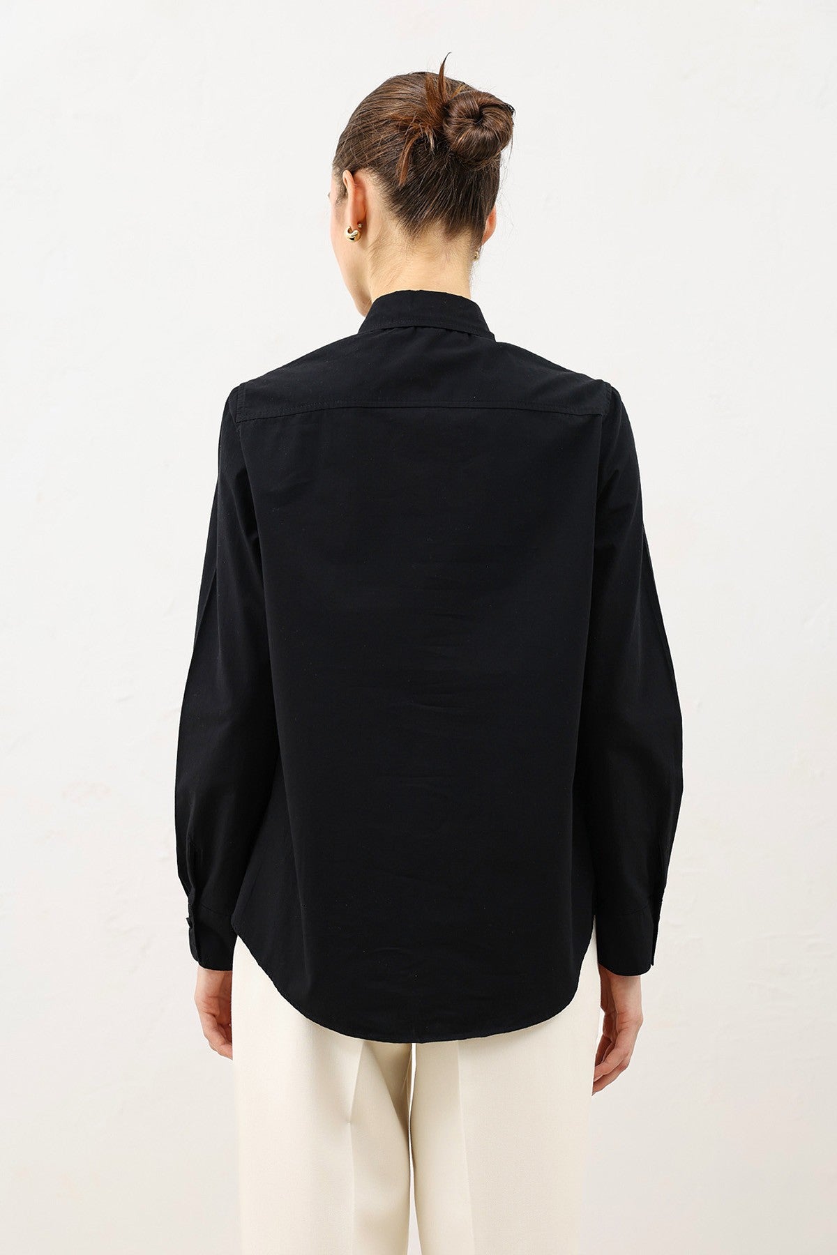 Antioch Poplin Shirt with Button Details
