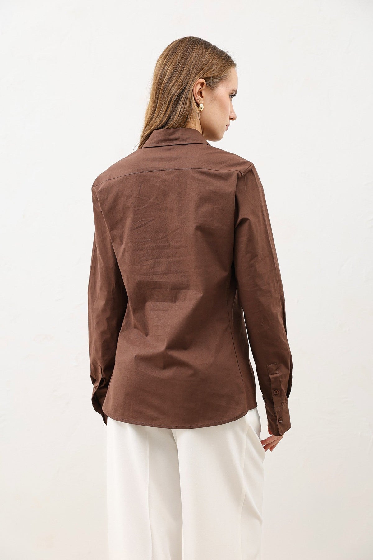 Basic Slim-Fit Women's Shirt