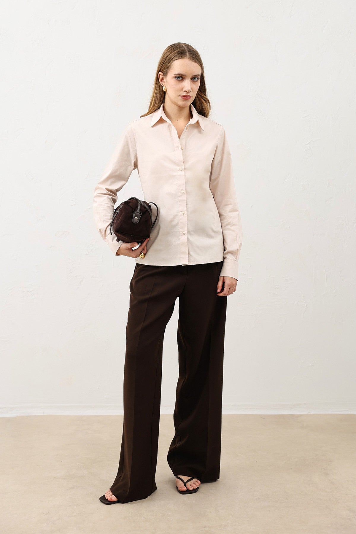 Antioch Basic Slim Fit Women's Shirt