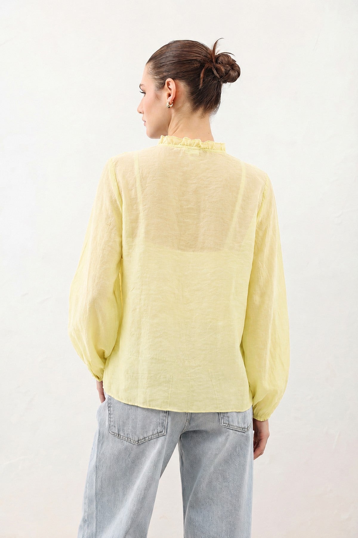 Women's Ruffled Shirt