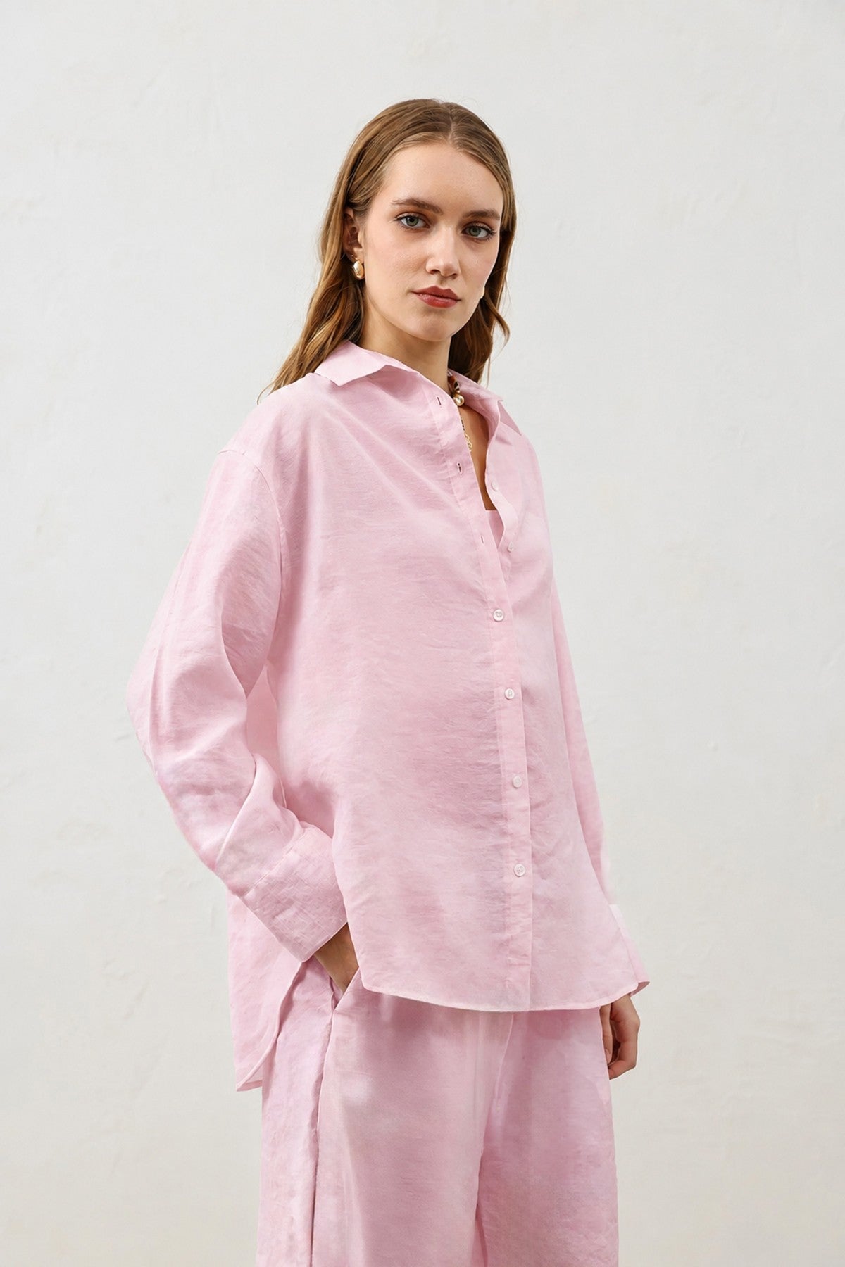 Flowy Oversized Women's Shirt