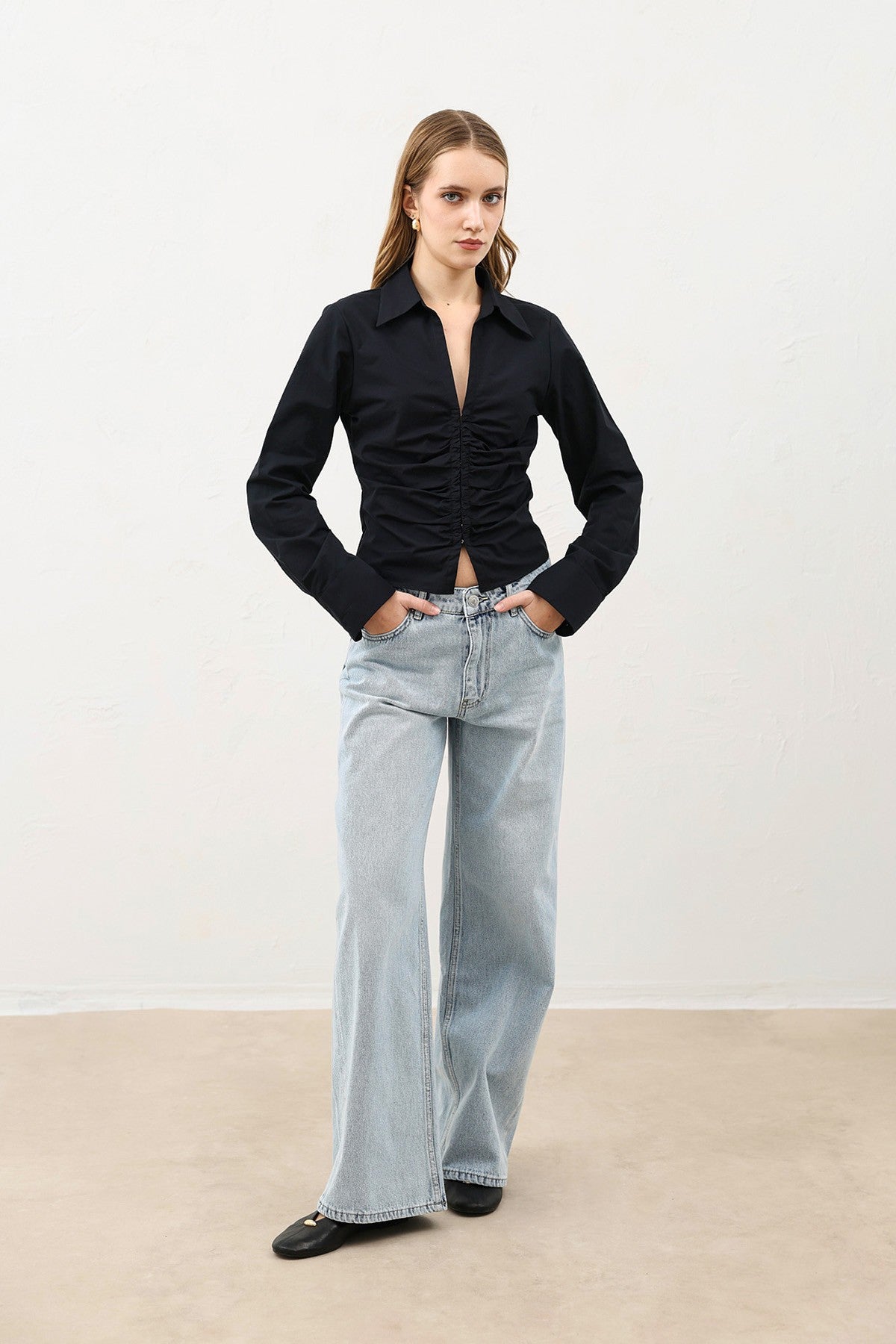 Antioch Gathered Poplin Women's Shirt