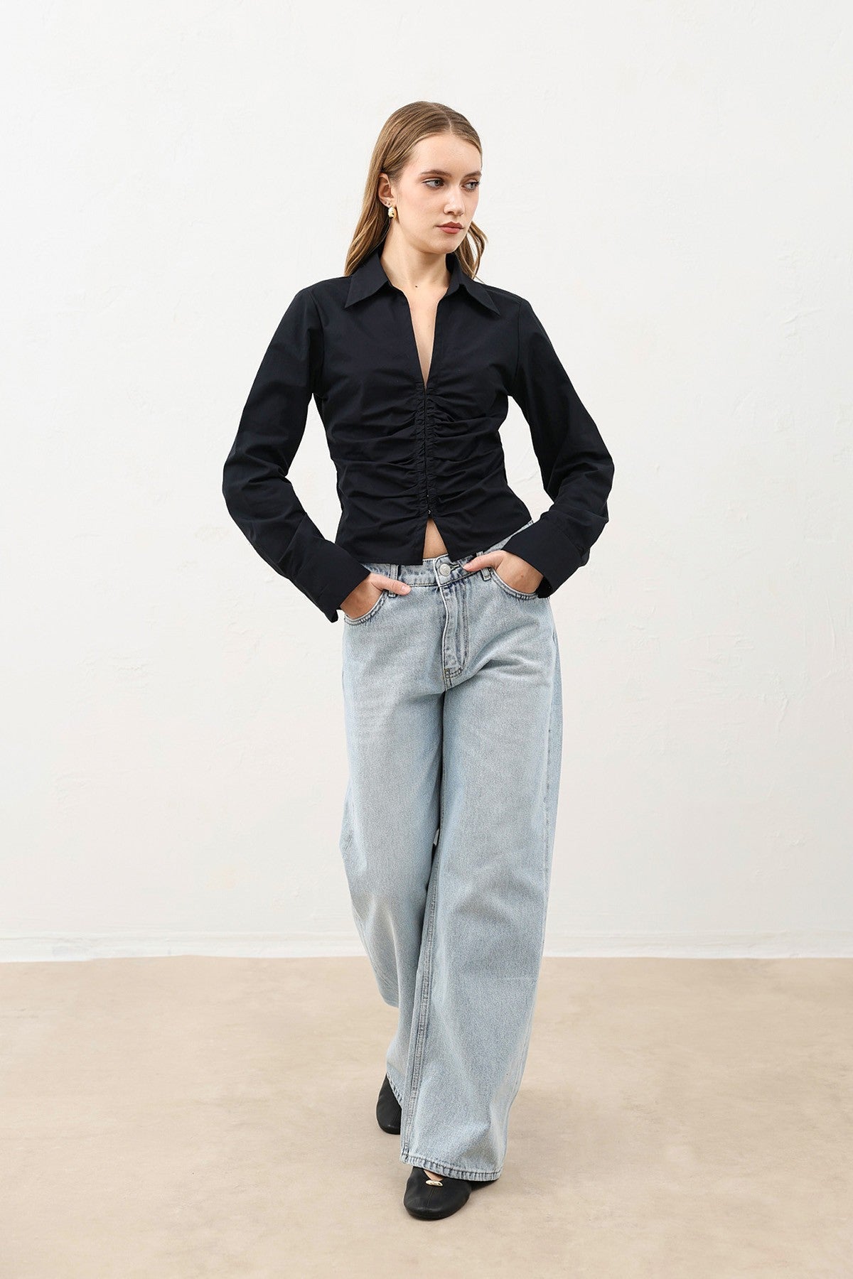 Antioch Gathered Poplin Women's Shirt