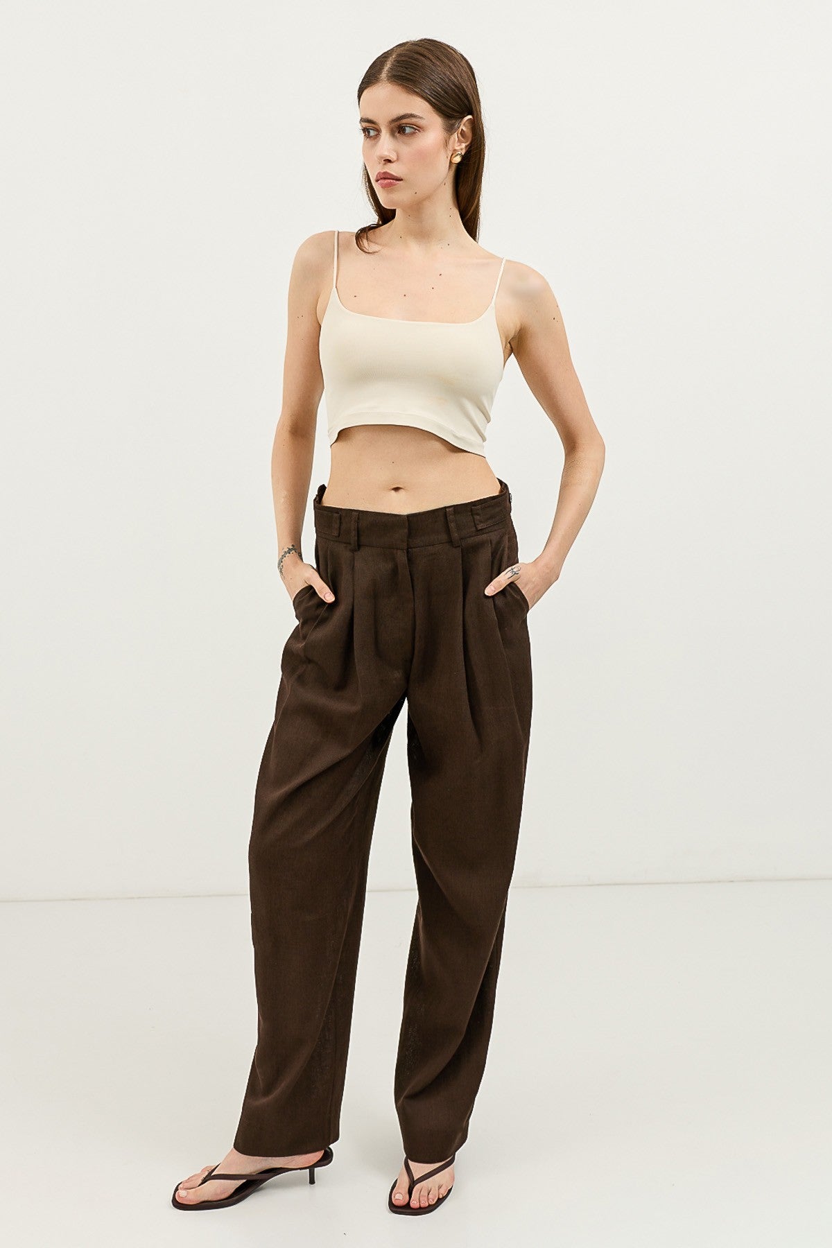 Women's Pleated Pants with Linen Blend