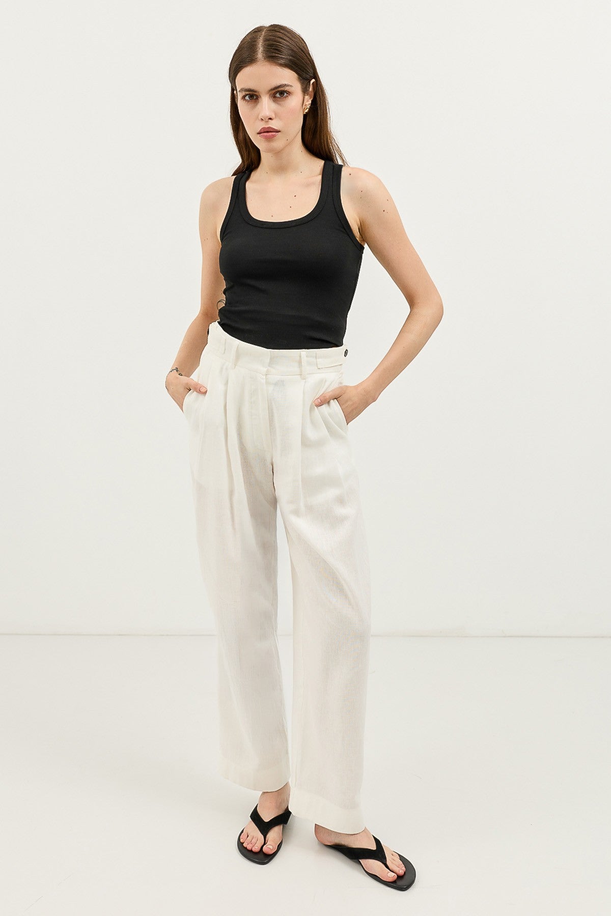 Women's Pleated Pants with Linen Blend
