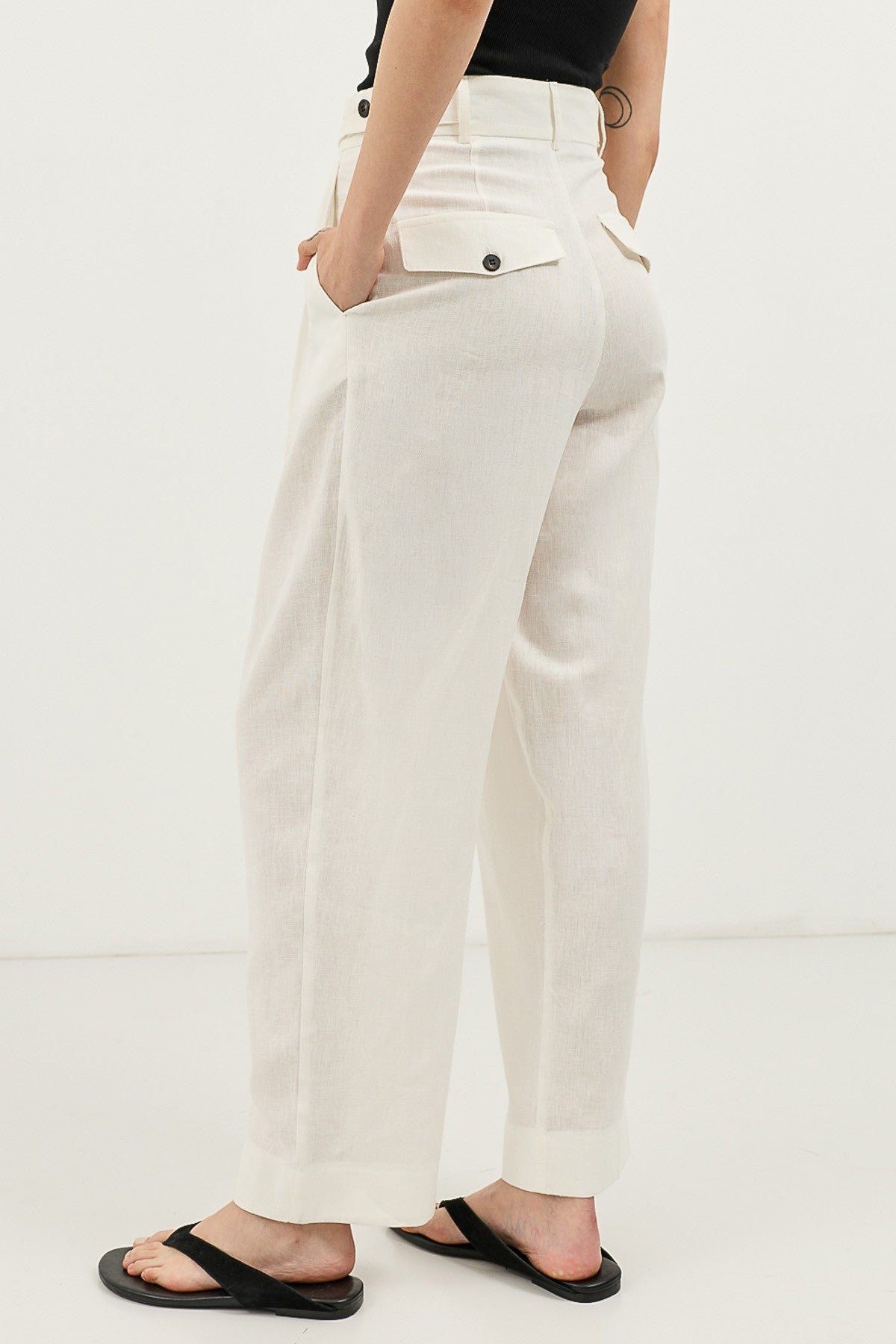 Women's Pleated Pants with Linen Blend