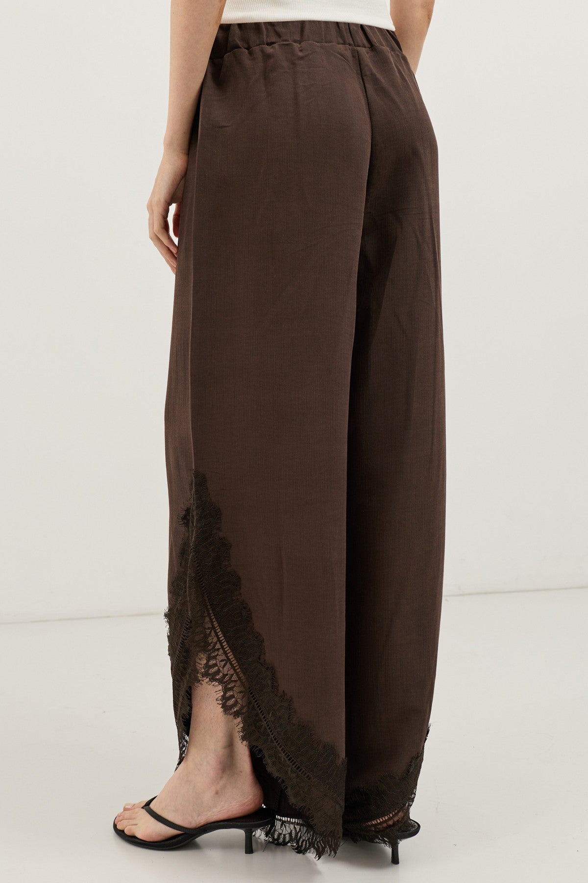 Women's Pants with Lace-Trimmed Cuffs