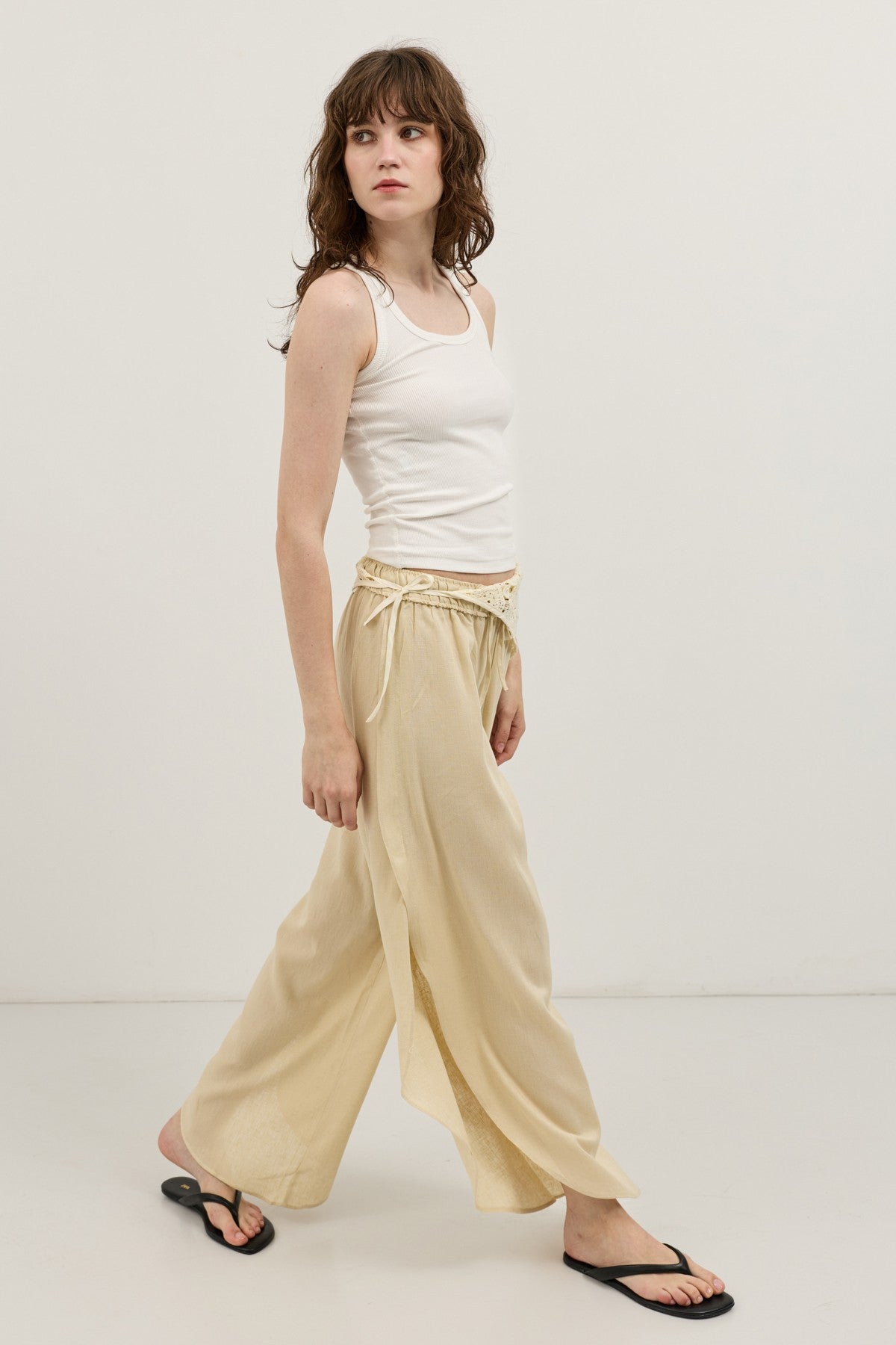 Antioch Women's Slit Pants with Linen Blend