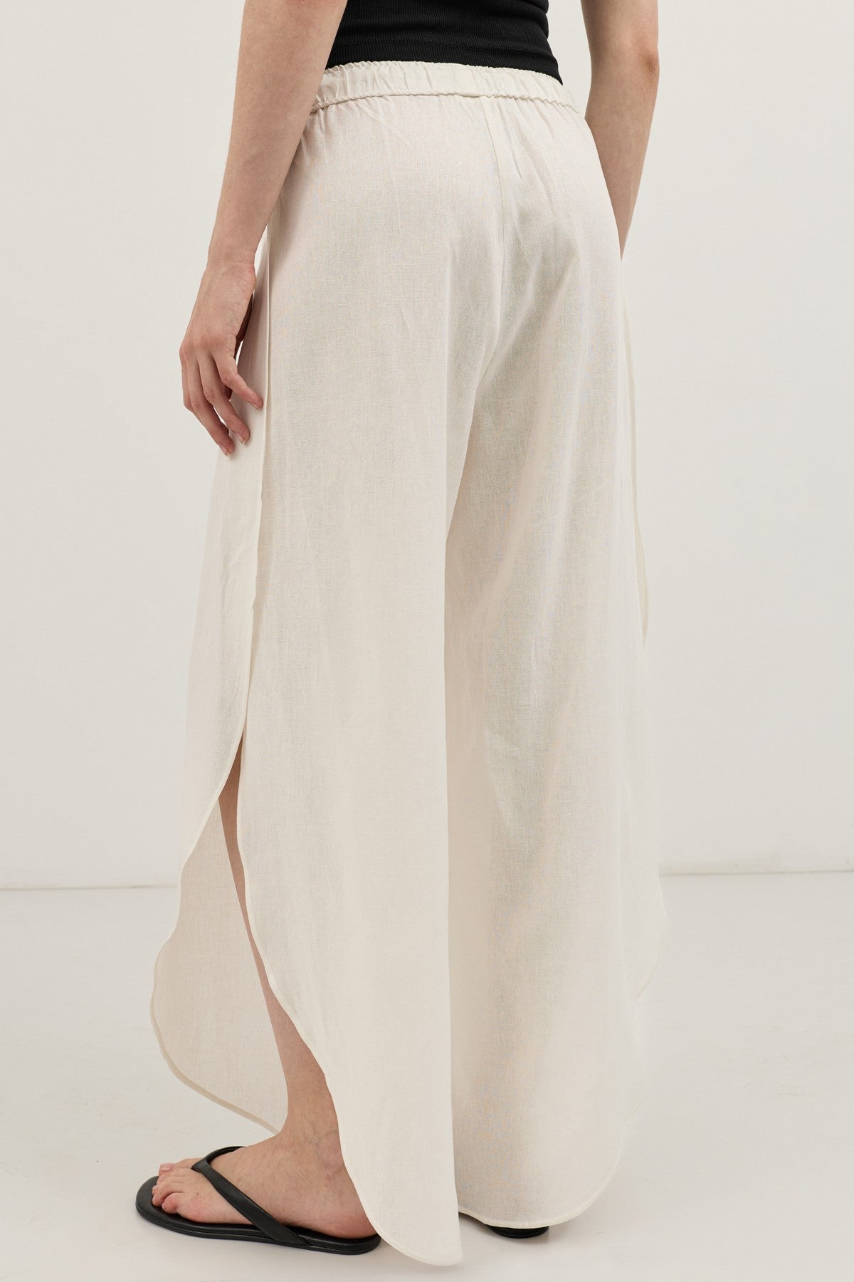 Antioch Women's Slit Pants with Linen Blend
