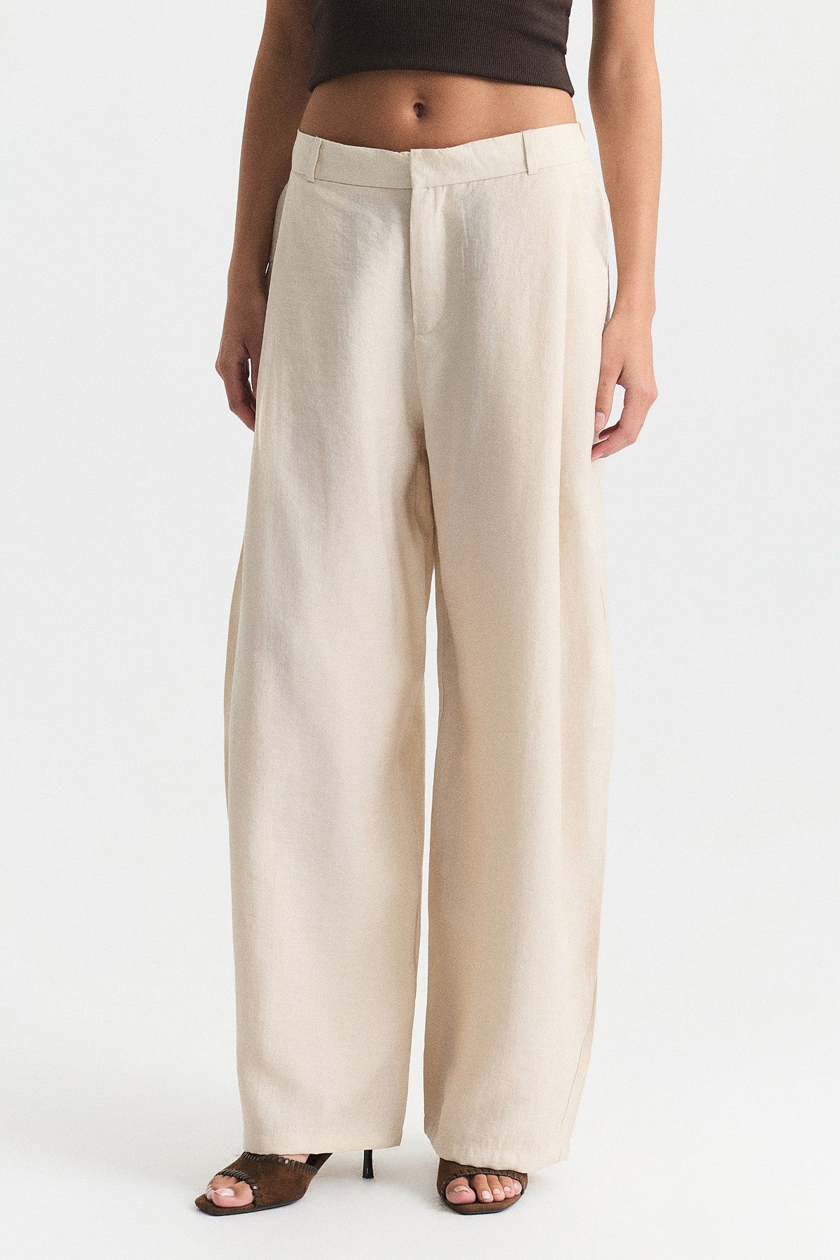 Pleated Barrel Pants