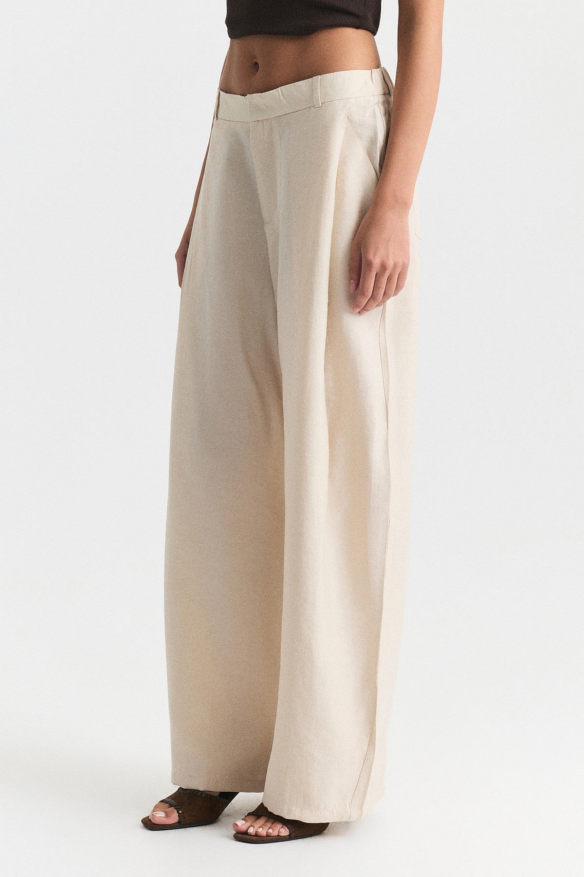 Pleated Barrel Pants