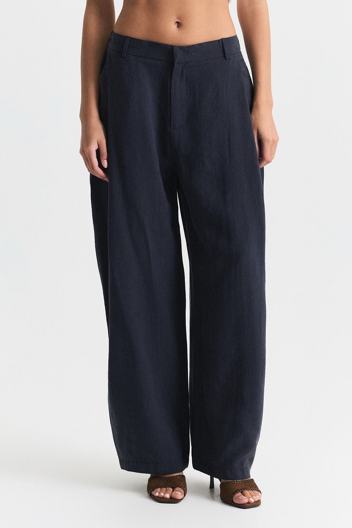 Pleated Barrel Pants