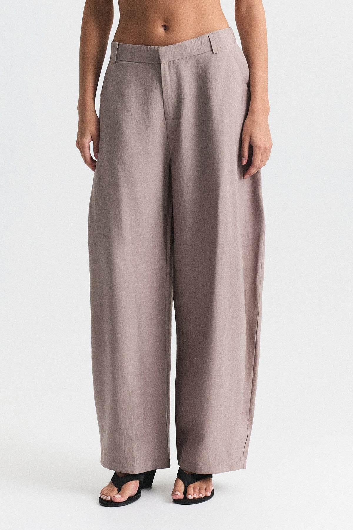 Pleated Barrel Pants