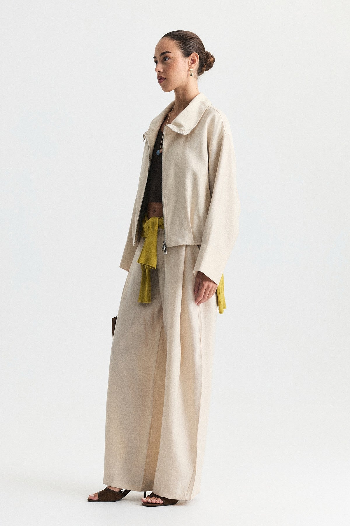 Pleated Barrel Pants