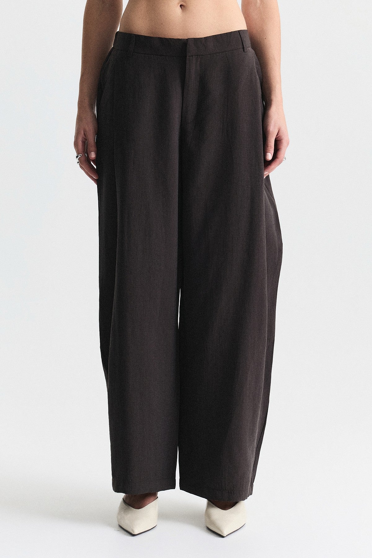 Pleated Barrel Pants