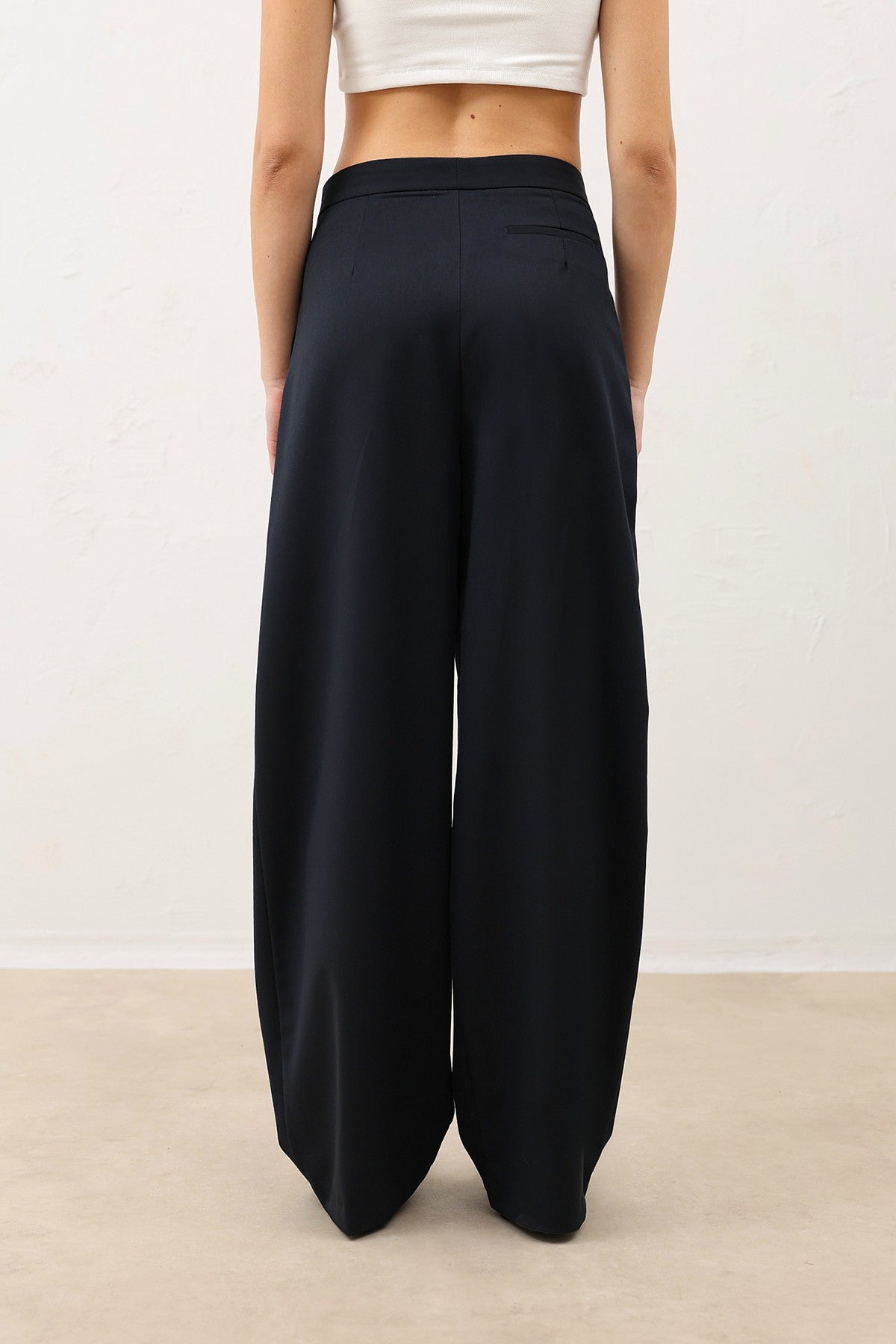 Antioch Women's Wide-Leg Pants with Pensli Design