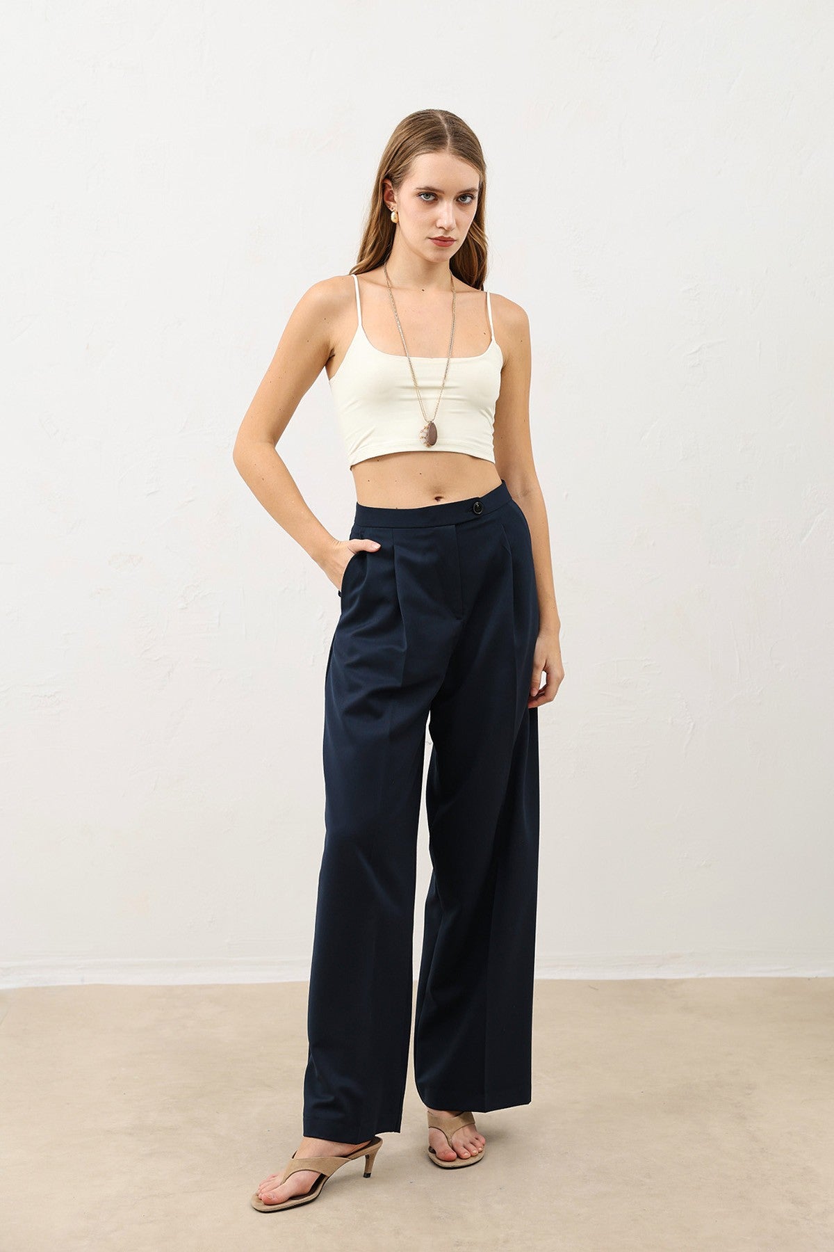 Antioch High-Waisted Pleated Women's Pants