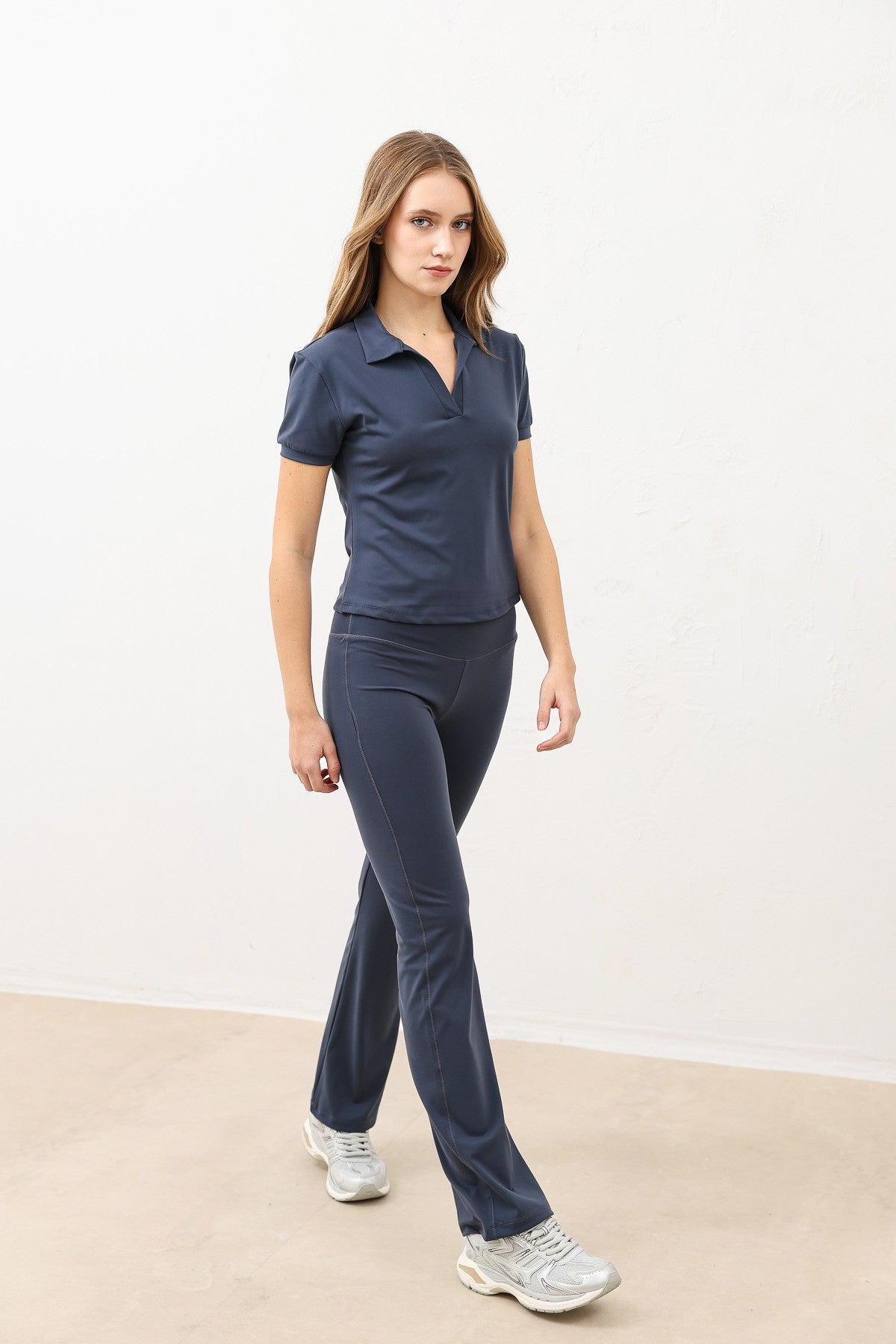 Antioch High-Waisted Women's Flared Leg Leggings