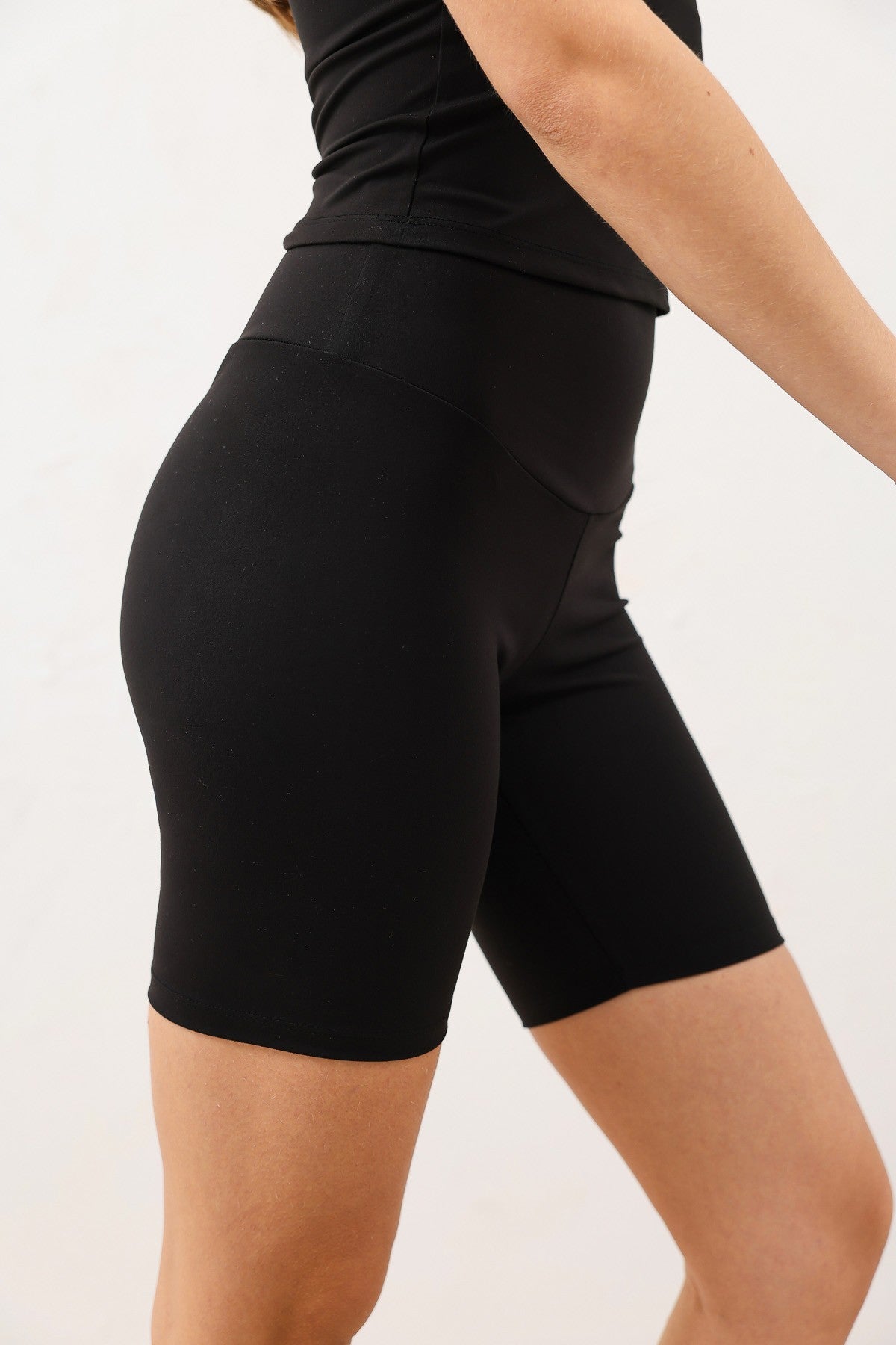 Antioch Short Sports Leggings