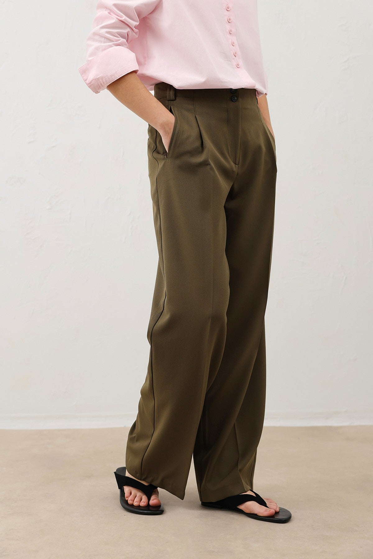 Antioch Pens Women's Wide-Leg Pants with Detailed Design