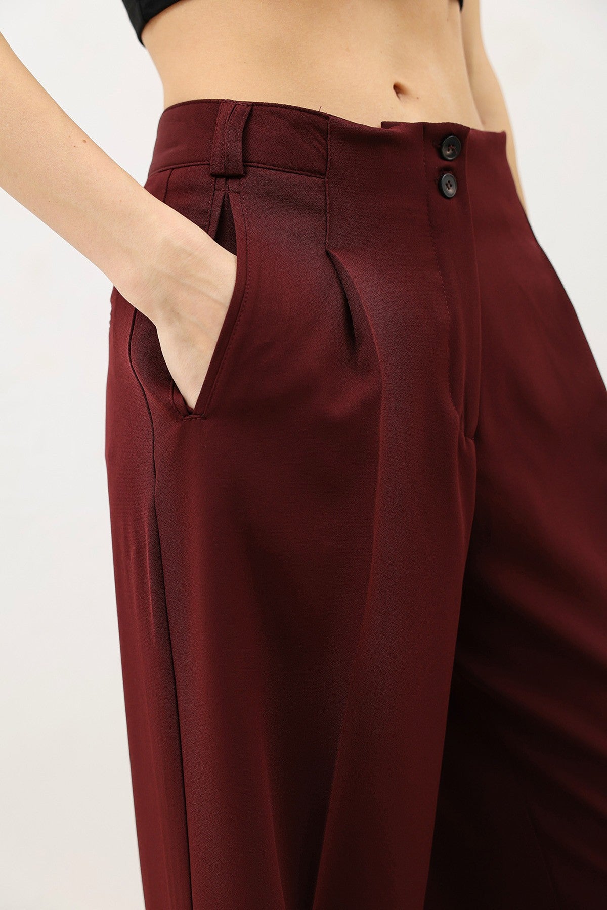 Antioch Pens Women's Wide-Leg Pants with Detailed Design