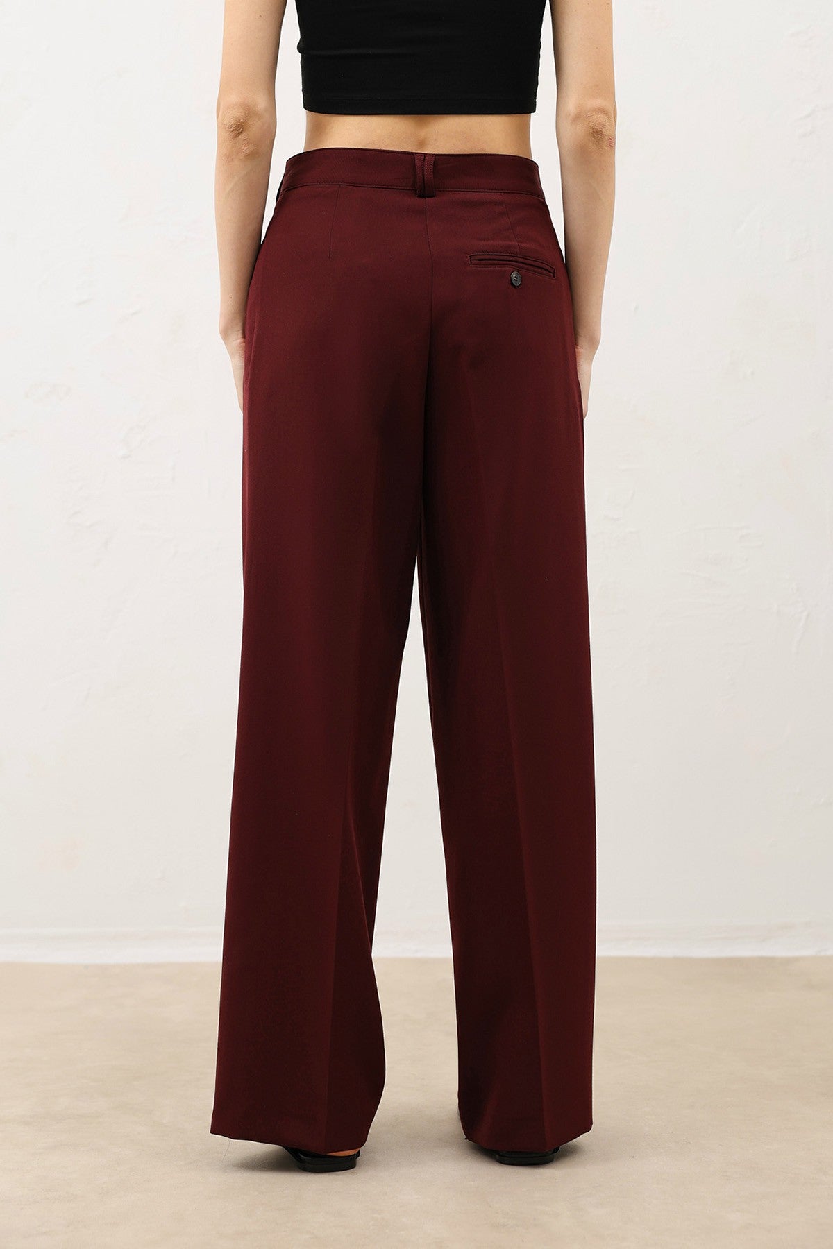 Antioch Pens Women's Wide-Leg Pants with Detailed Design