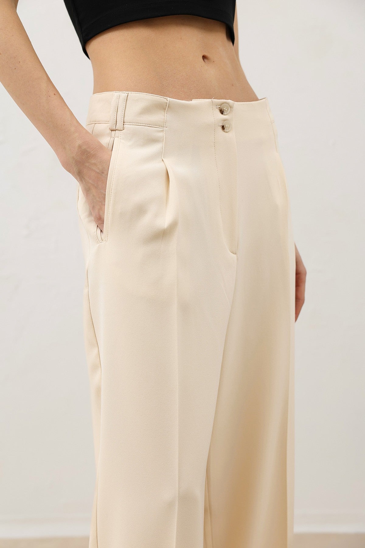 Antioch Pens Women's Wide-Leg Pants with Detailed Design