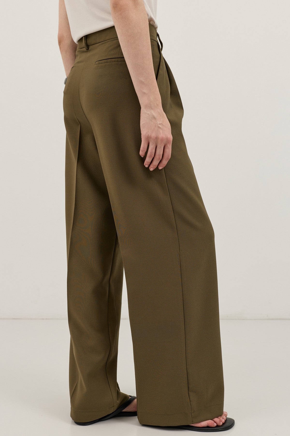 Antioch Wide-Leg Pleated Pants