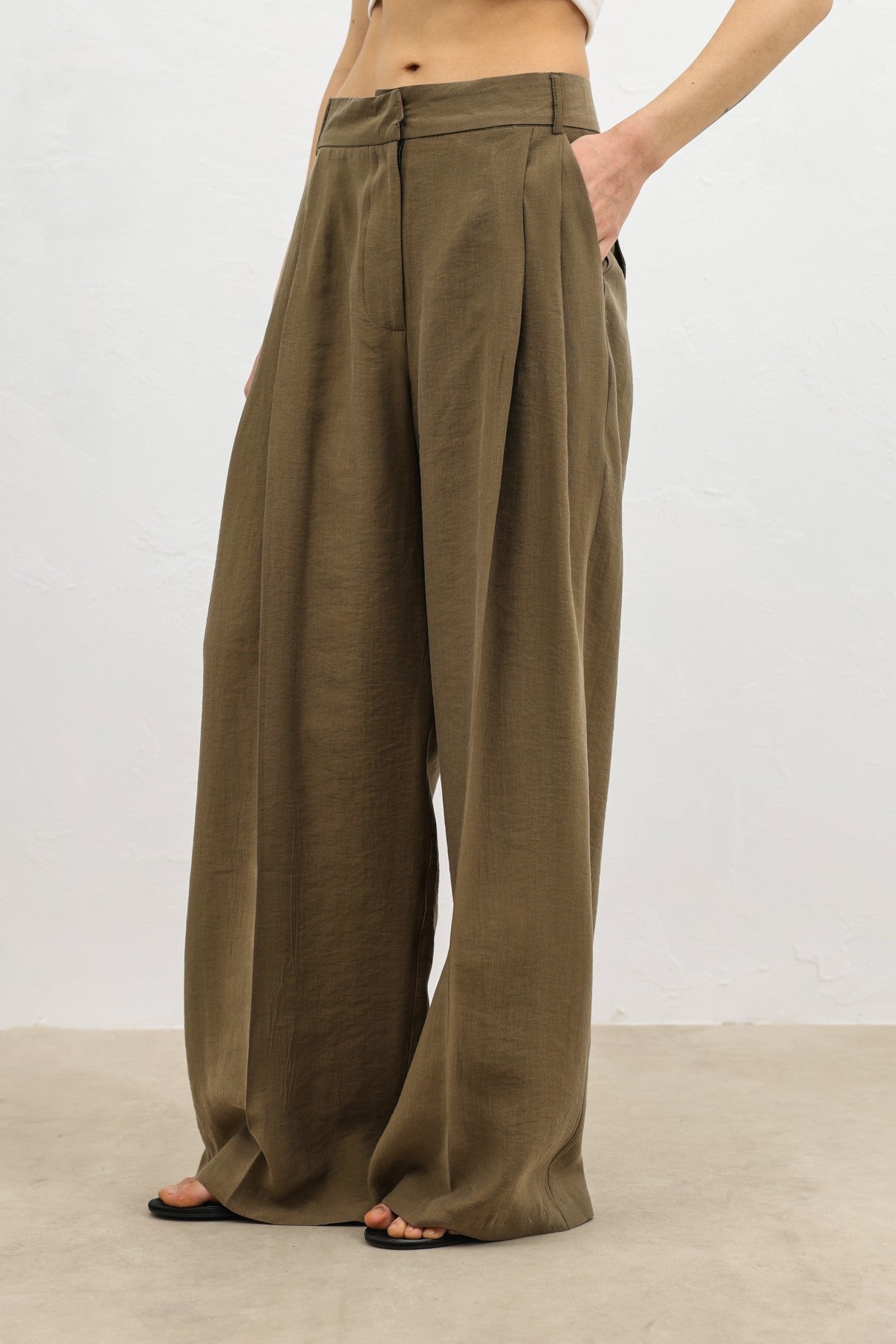 Women's Wide-Leg Pants with Antioch Lyocell Blend