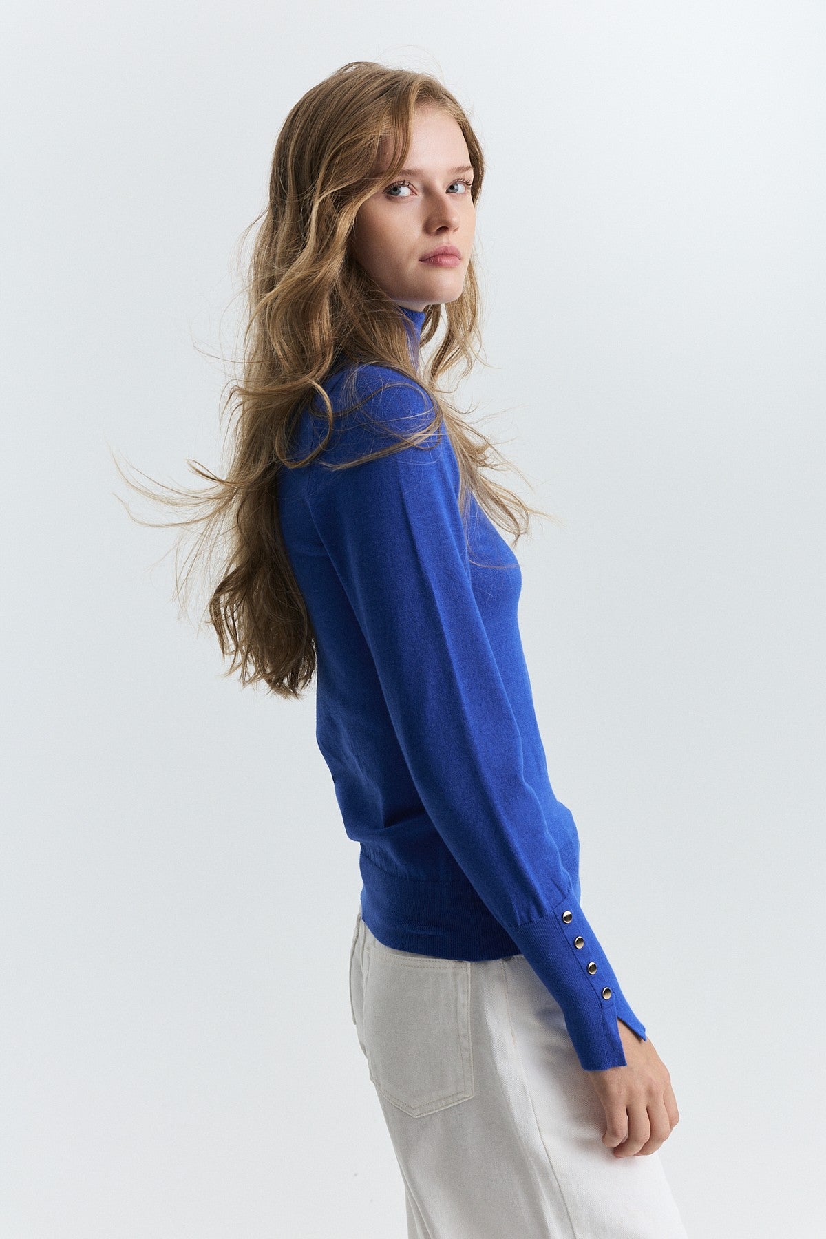 Basic Crew-Neck Sweater
